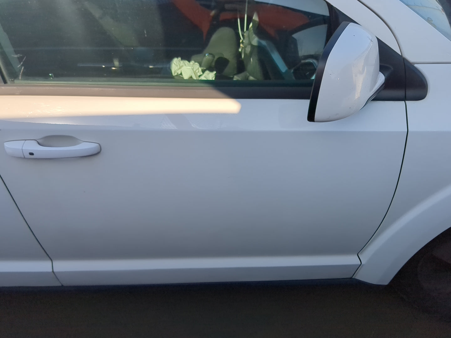 2011 Dodge Journey Passenger Front Door Oem - Oemusedautoparts1.com