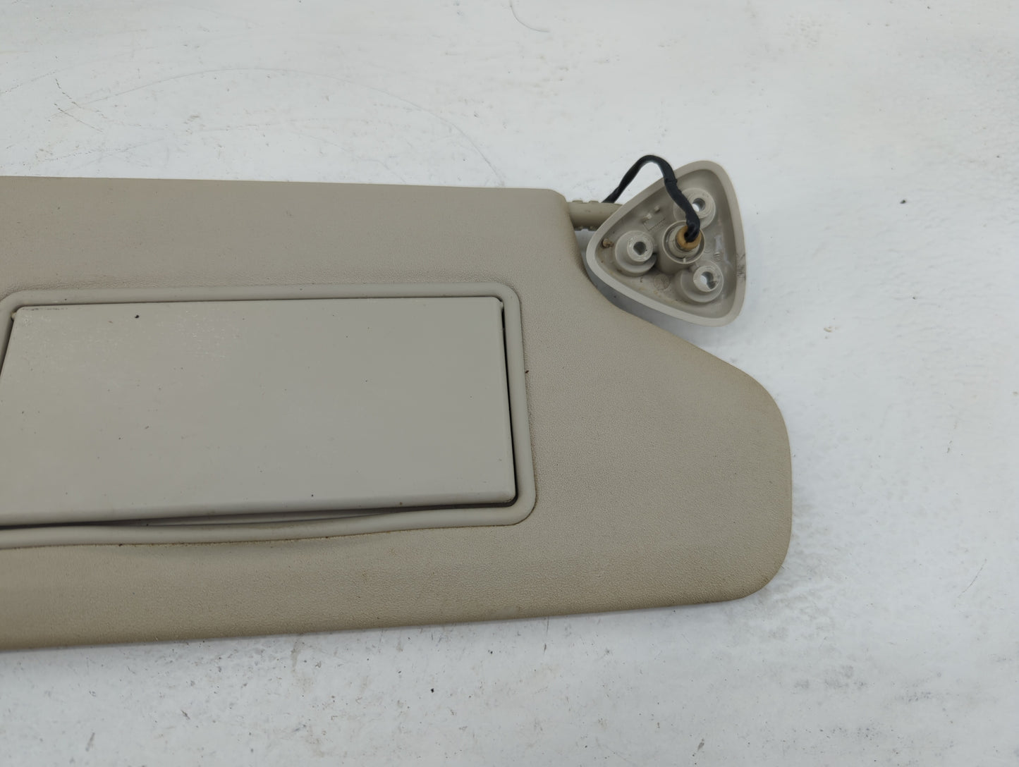 2011-2020 Dodge Journey Sun Visor Shade Replacement Passenger Right Mirror Fits OEM Used Auto Parts - Oemusedautoparts1.com