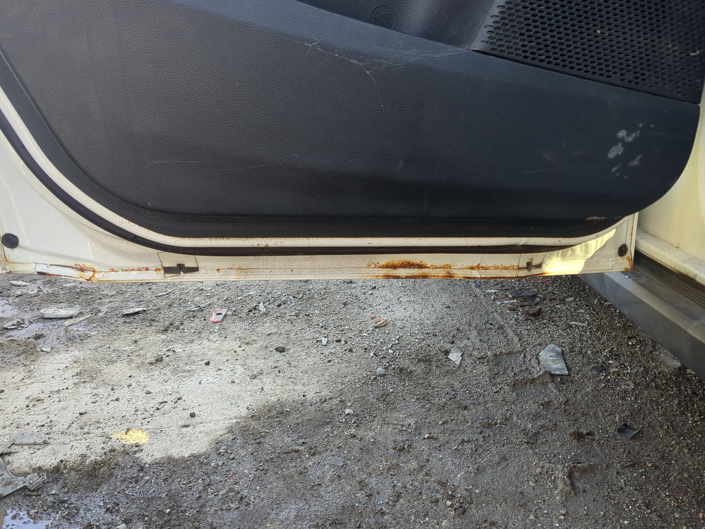 2011 Dodge Journey Driver Rear Door Oem - Oemusedautoparts1.com