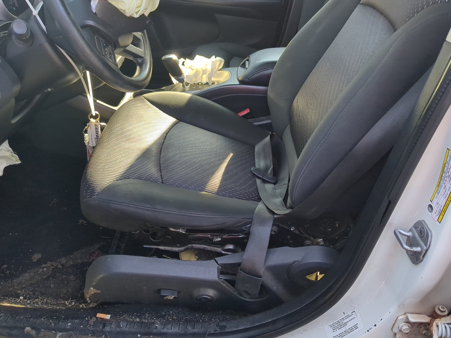 2011 Dodge Journey Driver Front Seat Oem - Oemusedautoparts1.com