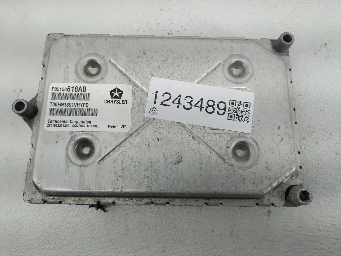 2011-2012 Dodge Journey PCM Engine Control Computer ECU ECM PCU OEM P/N:P05150618AB Fits Fits 2011 2012 OEM Used Auto Parts 