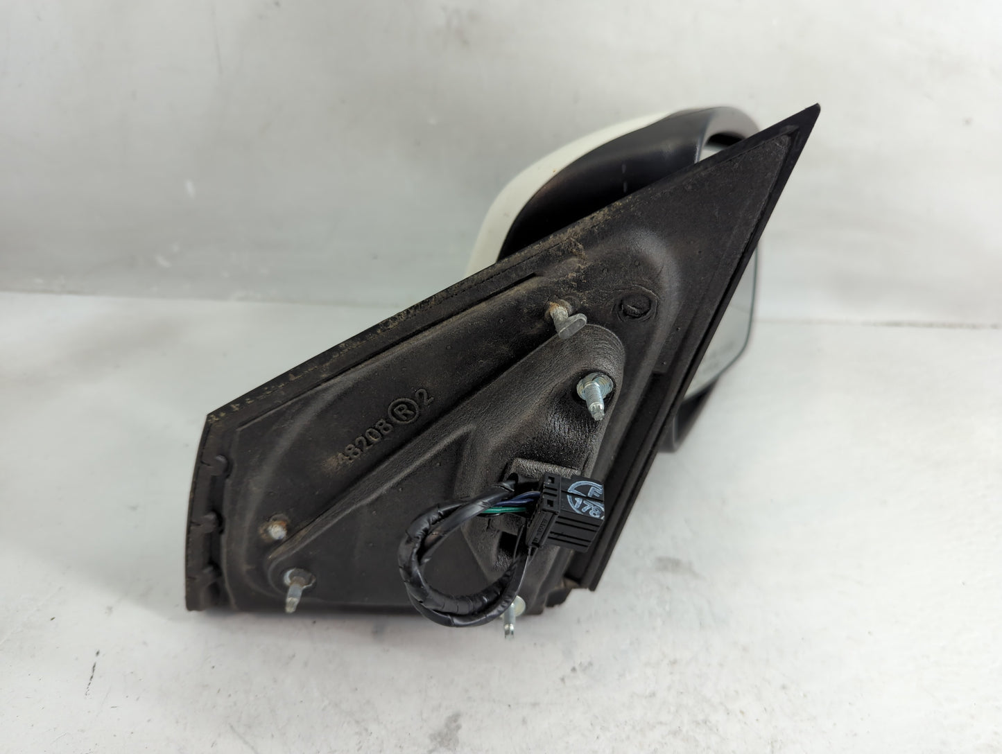 2011 Dodge Journey Side Mirror Replacement Passenger Right View Door Mirror Fits OEM Used Auto Parts - Oemusedautoparts1.com