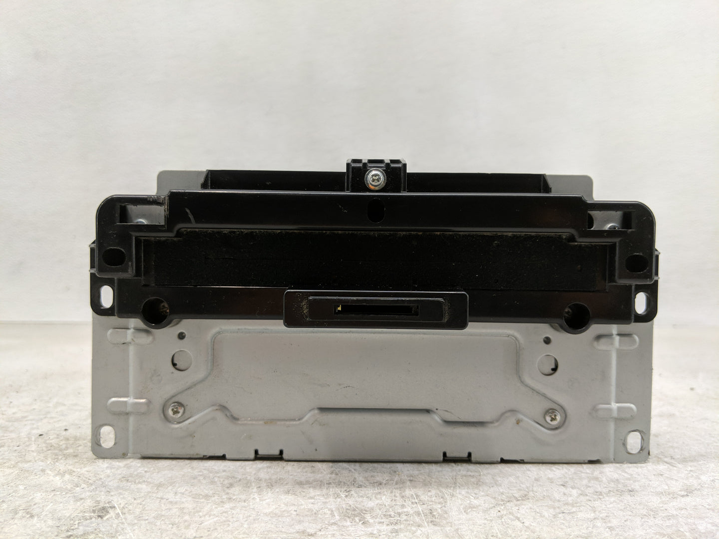 2011-2012 Dodge Journey Radio AM FM Cd Player Receiver Replacement P/N:P05091134AD Fits Fits 2011 2012 OEM Used Auto Parts -