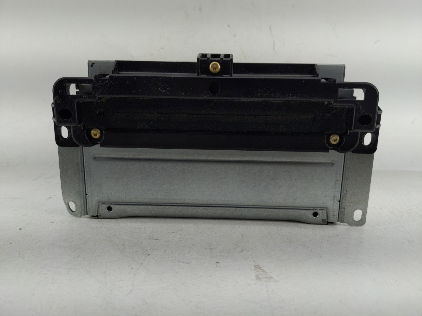 2011-2012 Dodge Journey Radio AM FM Cd Player Receiver Replacement P/N:P05064546AL Fits Fits 2011 2012 OEM Used Auto Parts -