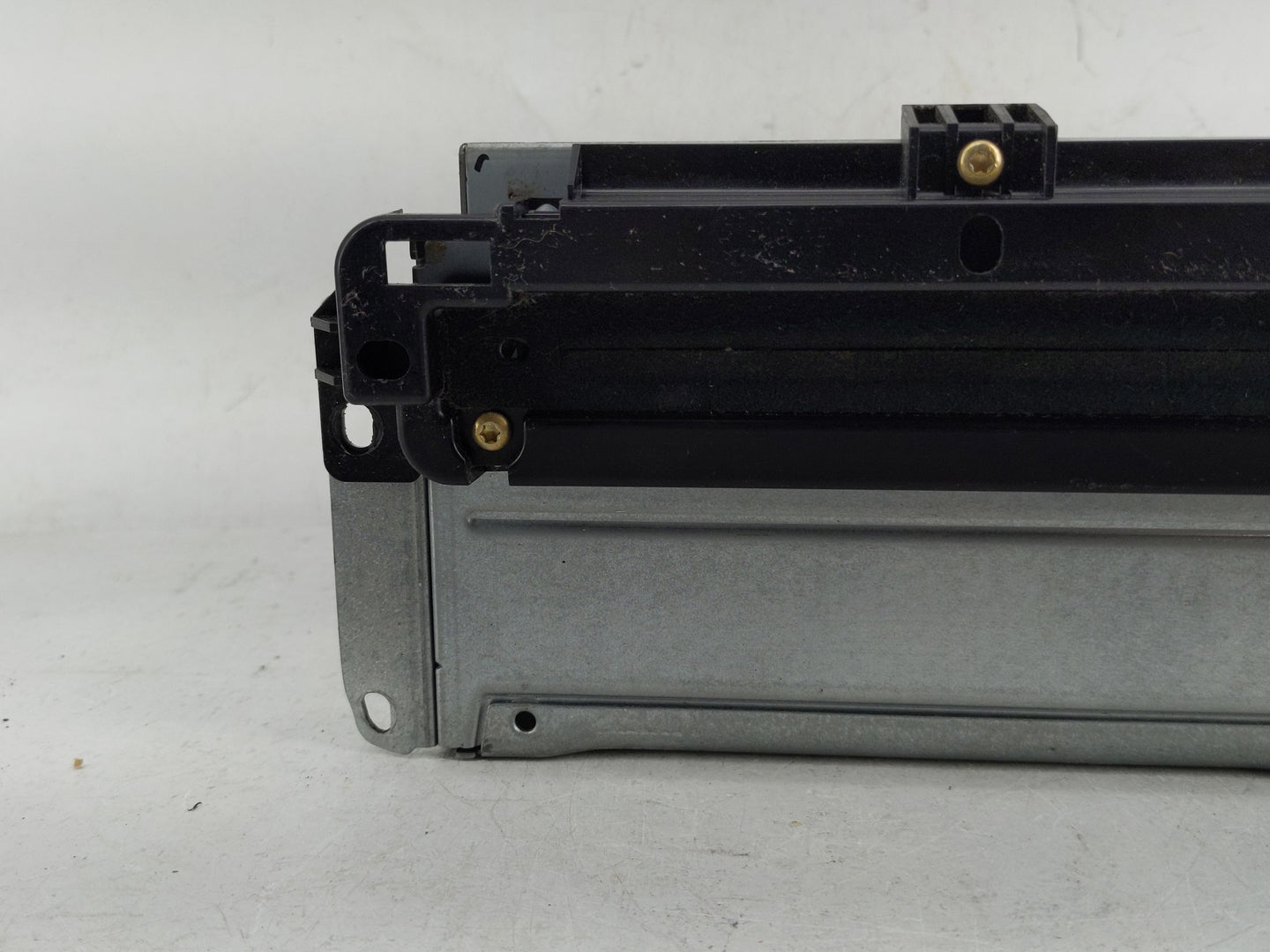 2011-2012 Dodge Journey Radio AM FM Cd Player Receiver Replacement P/N:P05064546AL Fits Fits 2011 2012 OEM Used Auto Parts -