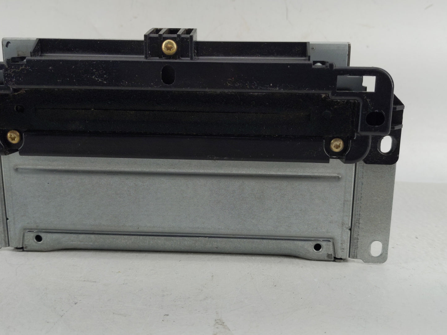 2011-2012 Dodge Journey Radio AM FM Cd Player Receiver Replacement P/N:P05064546AL Fits Fits 2011 2012 OEM Used Auto Parts -