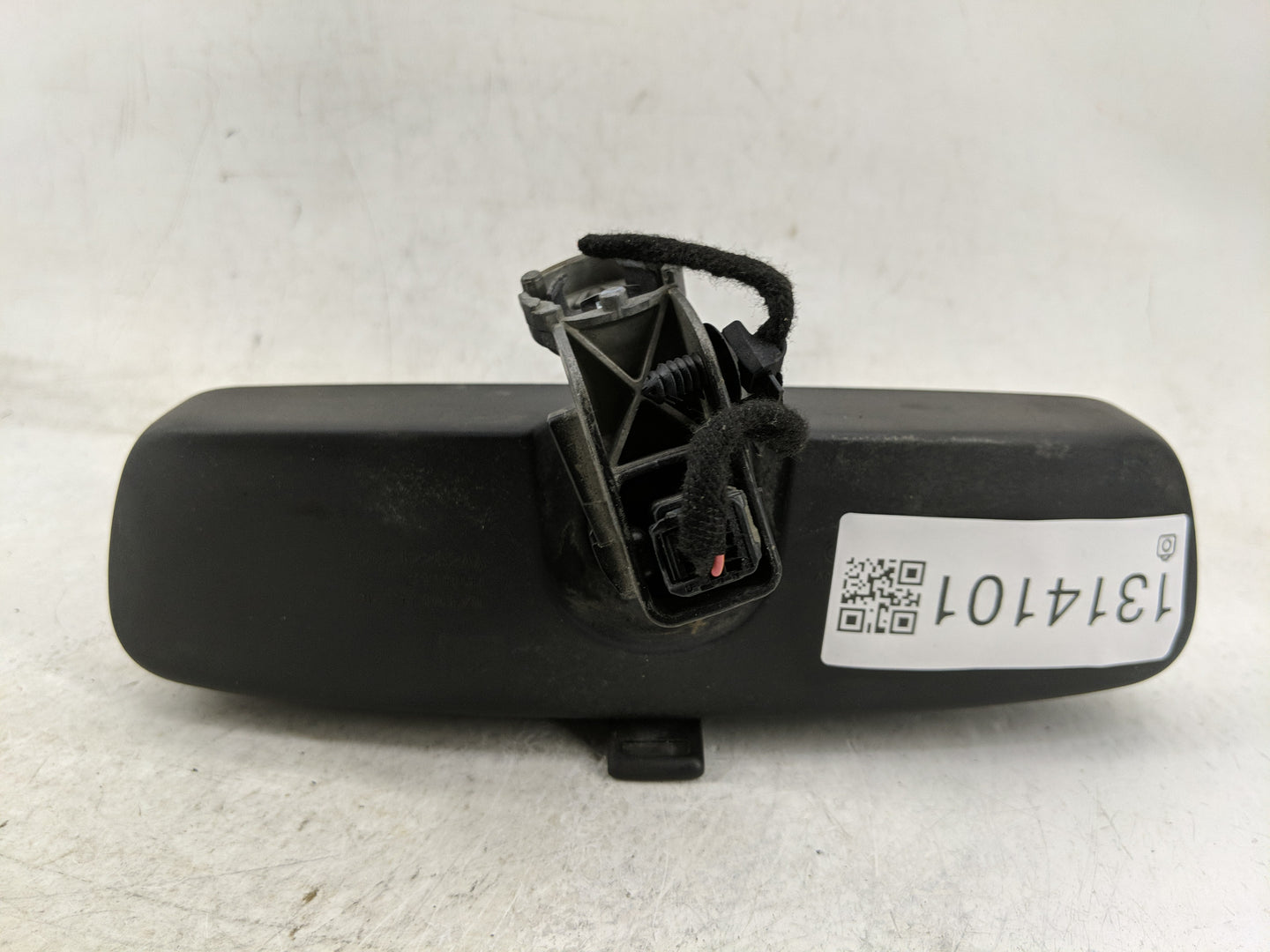 2011 Dodge Journey Interior Rear View Mirror Replacement OEM P/N:57010495AB Fits OEM Used Auto Parts - Oemusedautoparts1.com