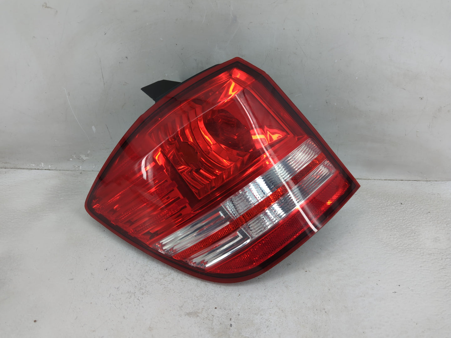 2011 Dodge Journey Tail Light Assembly Driver Left OEM P/N:05116291AH Fits OEM Used Auto Parts - Oemusedautoparts1.com