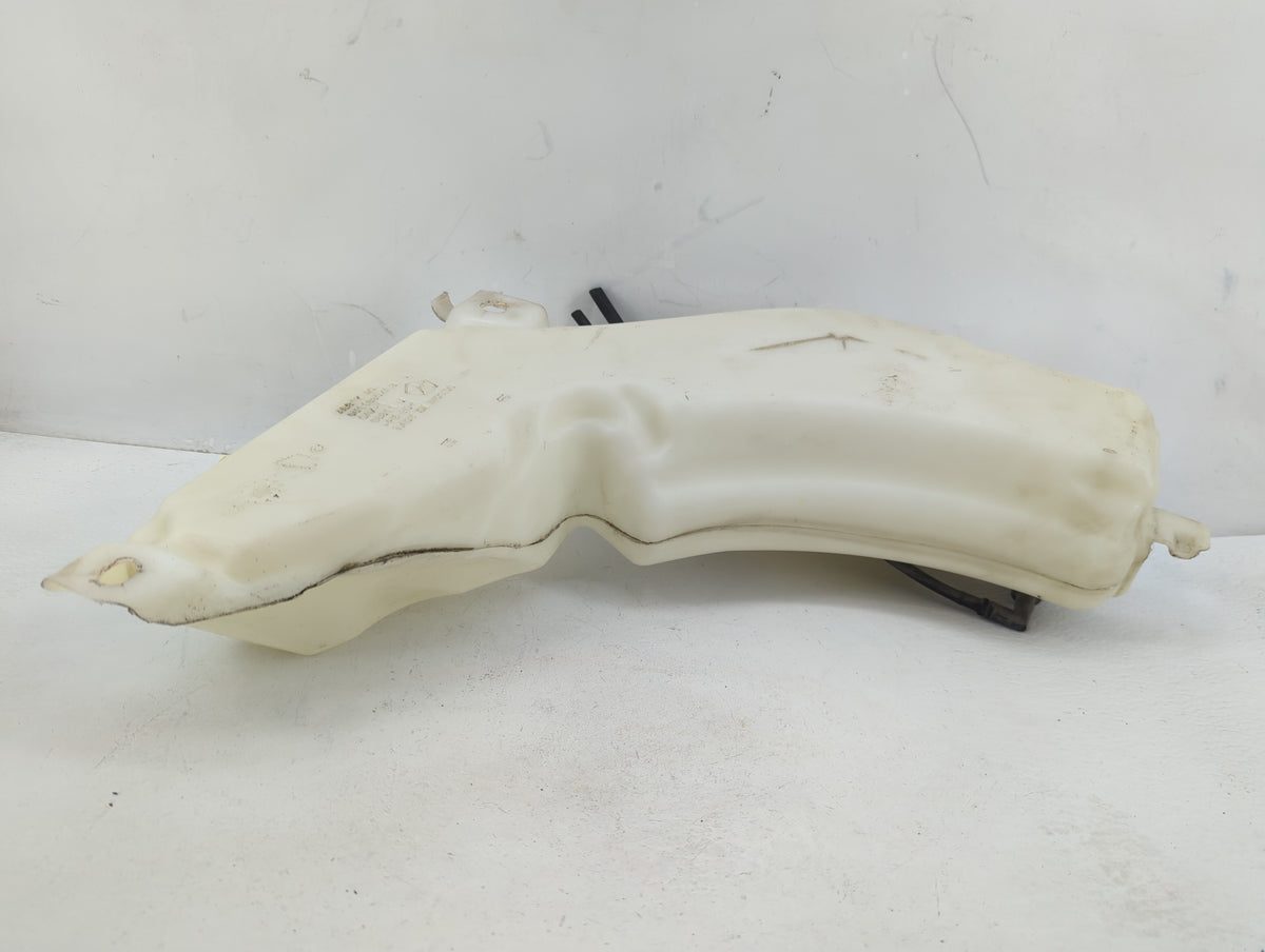 2011 Dodge Journey Windshield Washer Fluid Reservoir Bottle 1370832 - Oemusedautoparts1.com