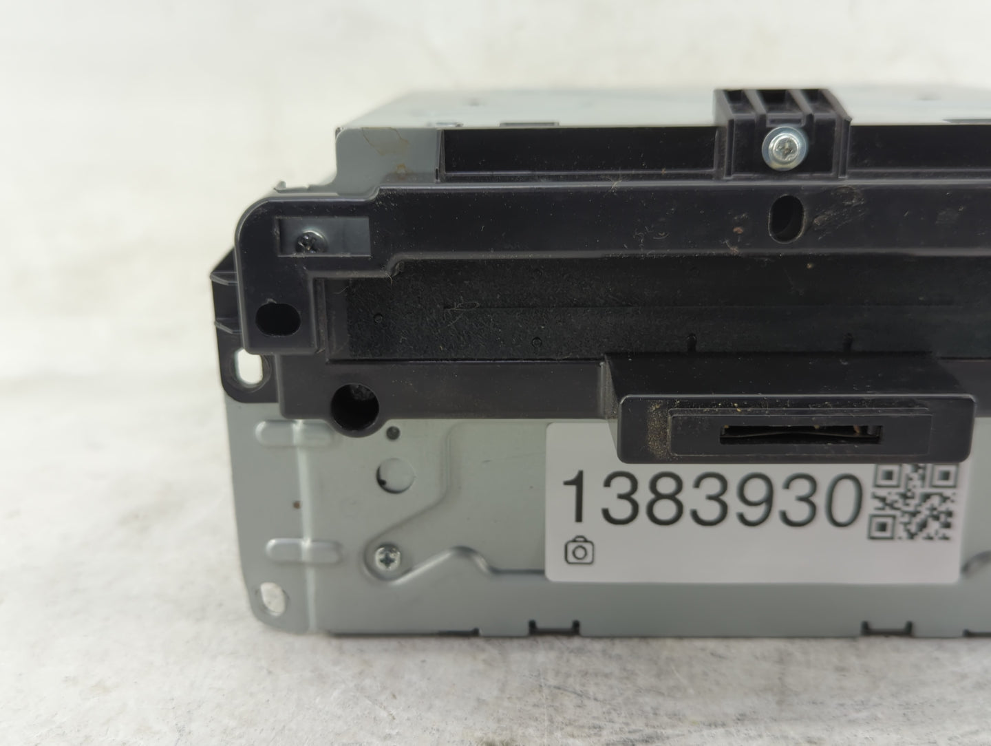 2011-2012 Dodge Journey Radio AM FM Cd Player Receiver Replacement P/N:P05091135 Fits Fits 2011 2012 OEM Used Auto Parts - O