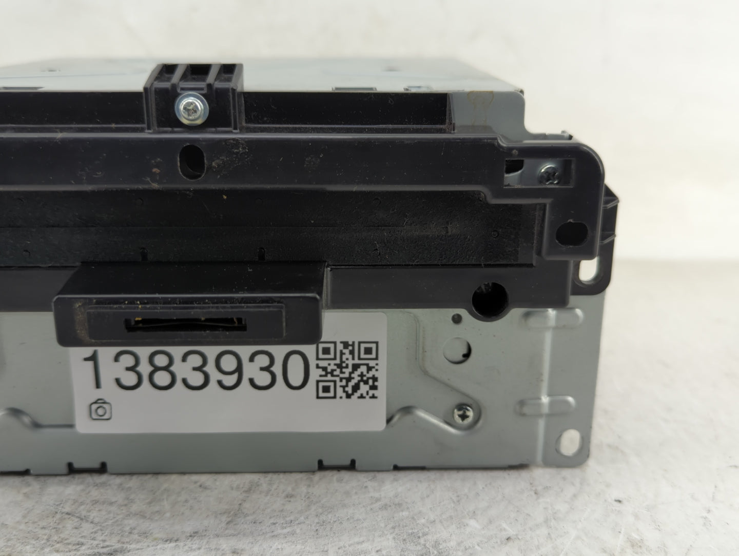 2011-2012 Dodge Journey Radio AM FM Cd Player Receiver Replacement P/N:P05091135 Fits Fits 2011 2012 OEM Used Auto Parts - O