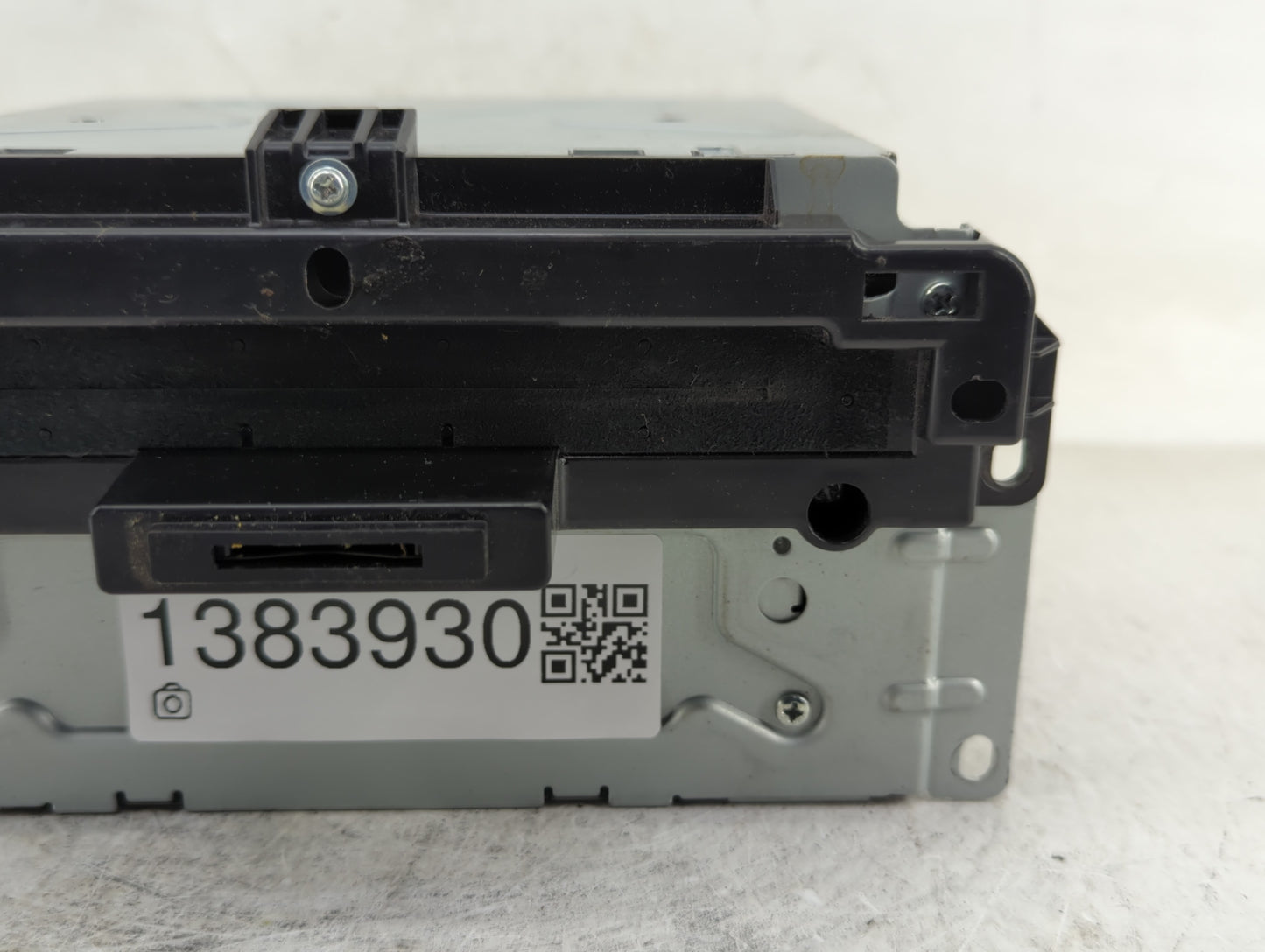 2011-2012 Dodge Journey Radio AM FM Cd Player Receiver Replacement P/N:P05091135 Fits Fits 2011 2012 OEM Used Auto Parts - O