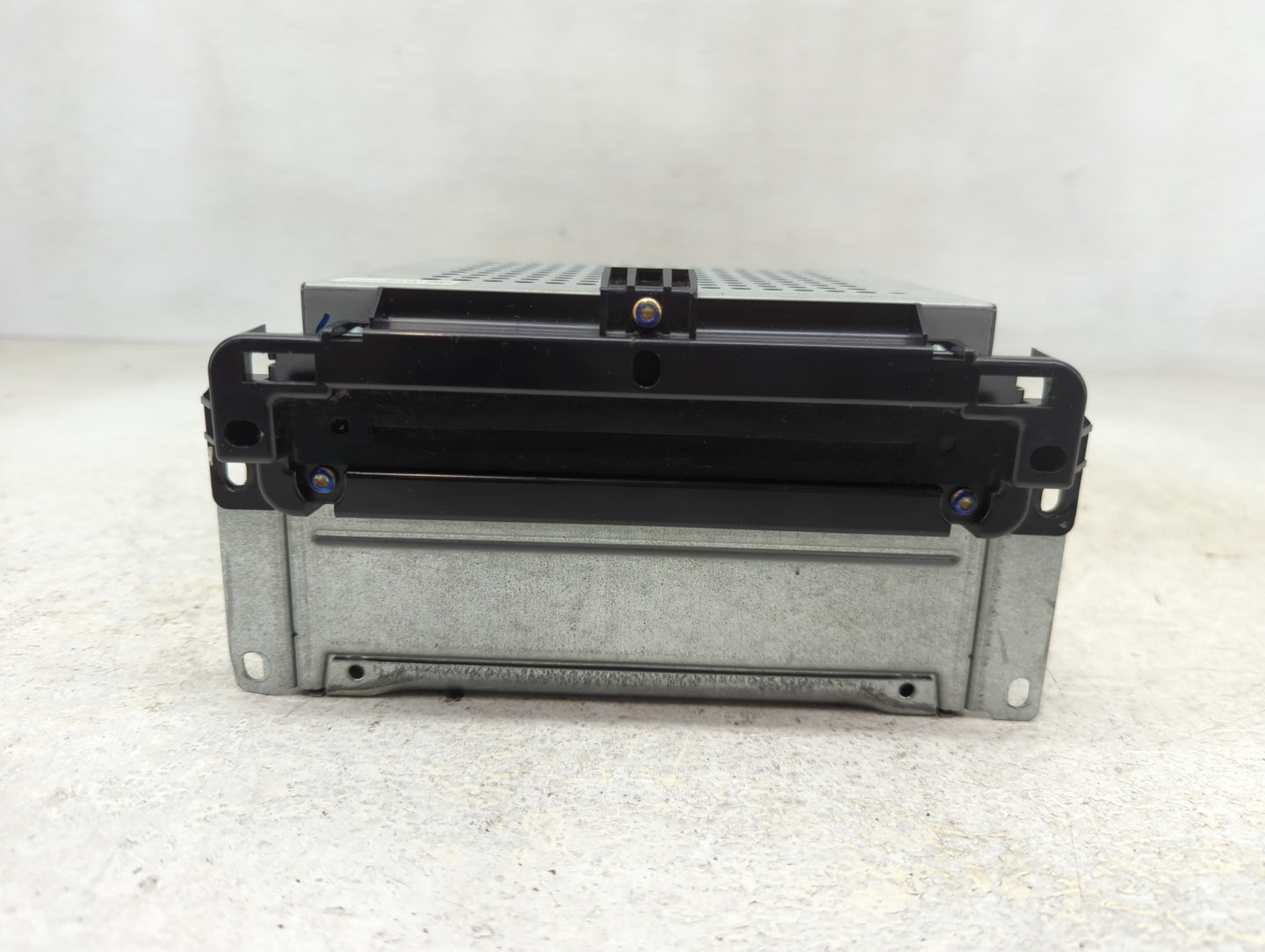 2011-2012 Dodge Journey Radio AM FM Cd Player Receiver Replacement P/N:P05064546AN Fits Fits 2011 2012 OEM Used Auto Parts -