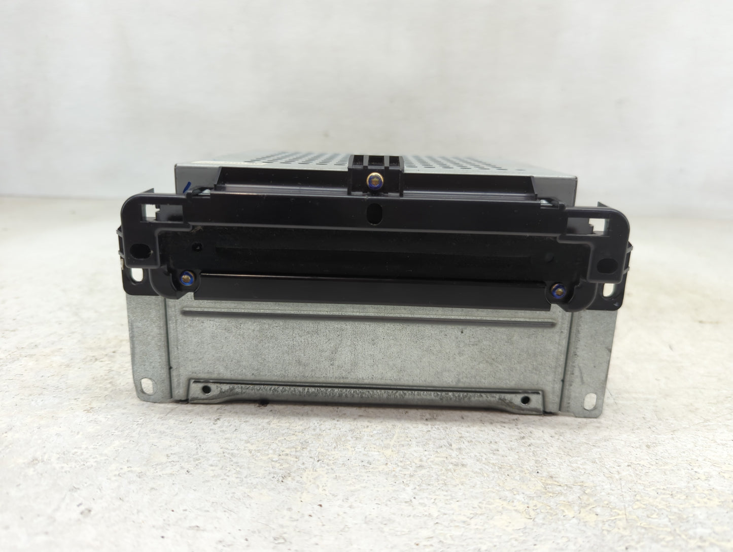 2011-2012 Dodge Journey Radio AM FM Cd Player Receiver Replacement P/N:P05064546AN Fits Fits 2011 2012 OEM Used Auto Parts -