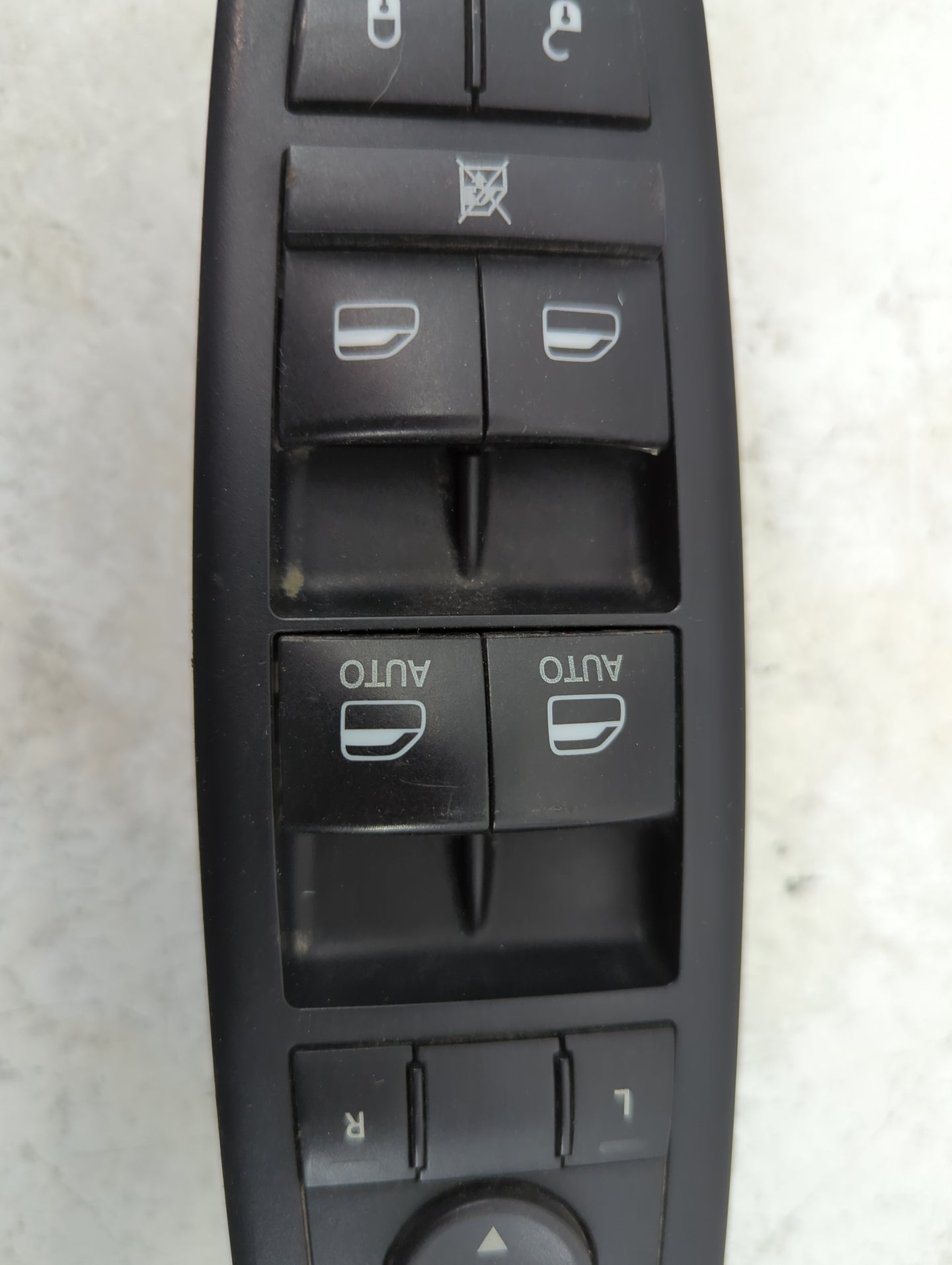 2011 Dodge Journey Master Power Window Switch Replacement Driver Side Left P/N:68139805AB Fits OEM Used Auto Parts - Oemused