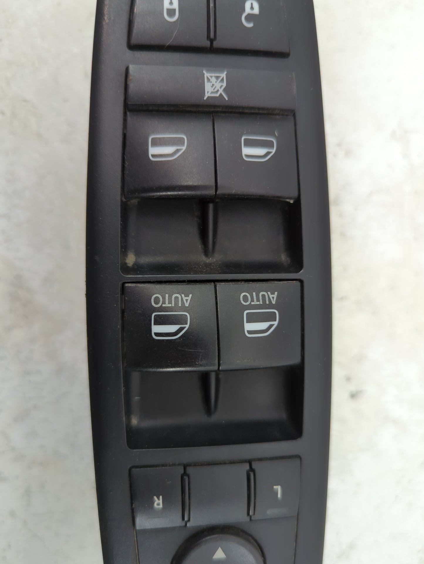 2011 Dodge Journey Master Power Window Switch Replacement Driver Side Left P/N:68139805AB Fits OEM Used Auto Parts - Oemused