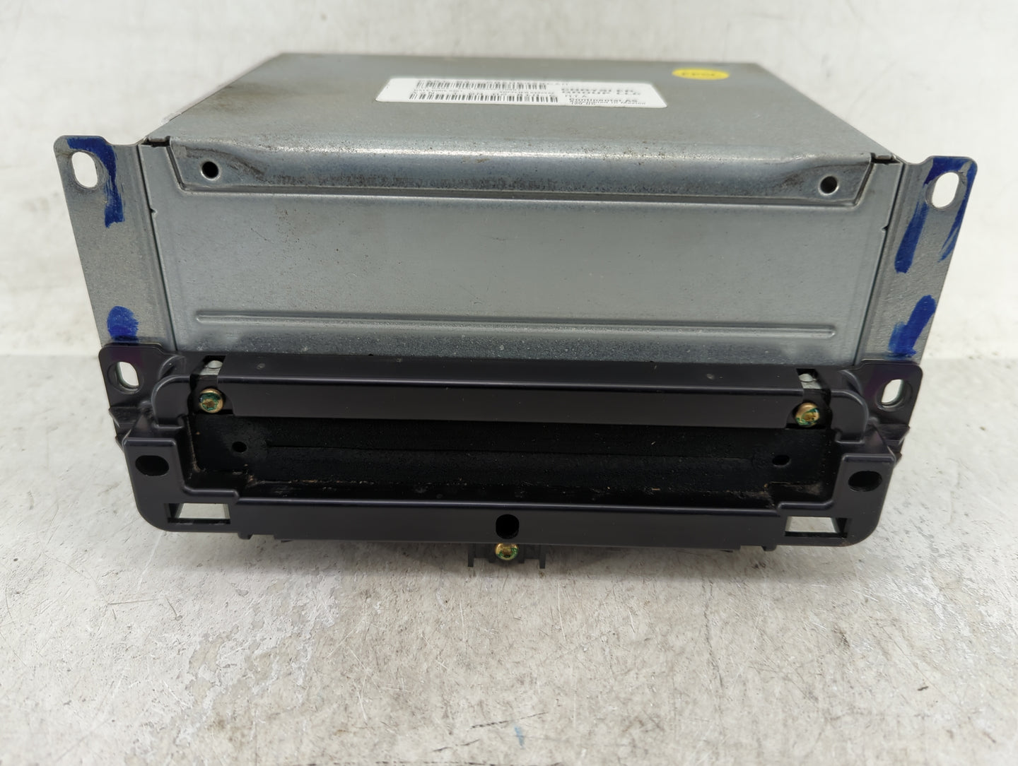 2011-2012 Dodge Journey Radio AM FM Cd Player Receiver Replacement P/N:P05064546AM Fits Fits 2011 2012 OEM Used Auto Parts -