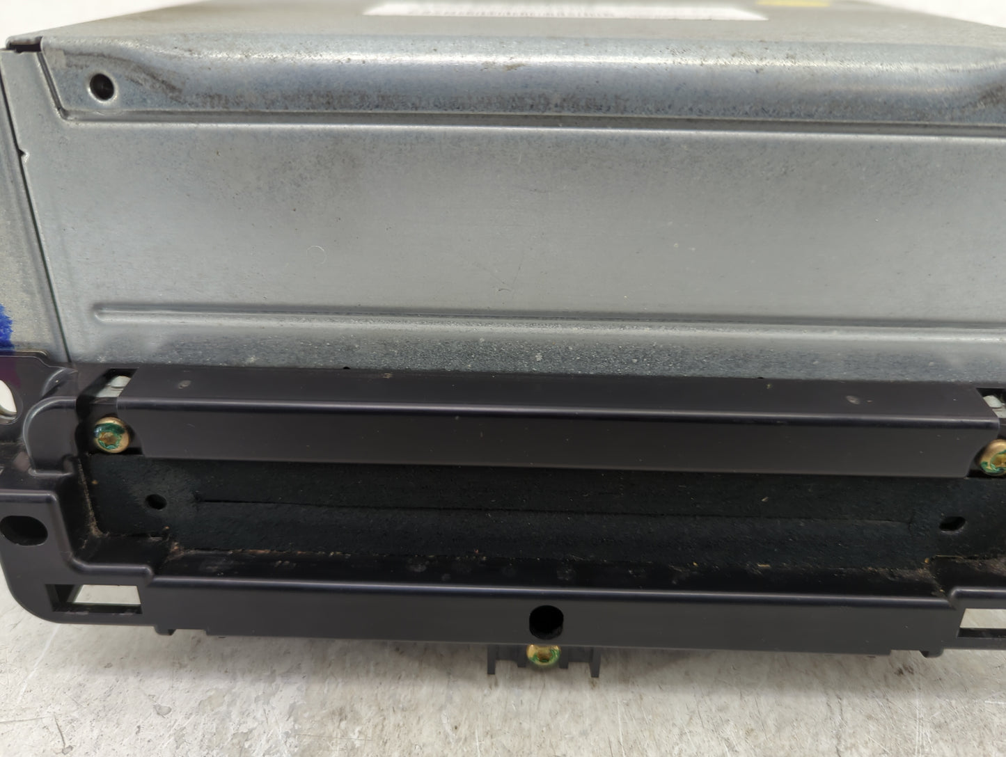 2011-2012 Dodge Journey Radio AM FM Cd Player Receiver Replacement P/N:P05064546AM Fits Fits 2011 2012 OEM Used Auto Parts -