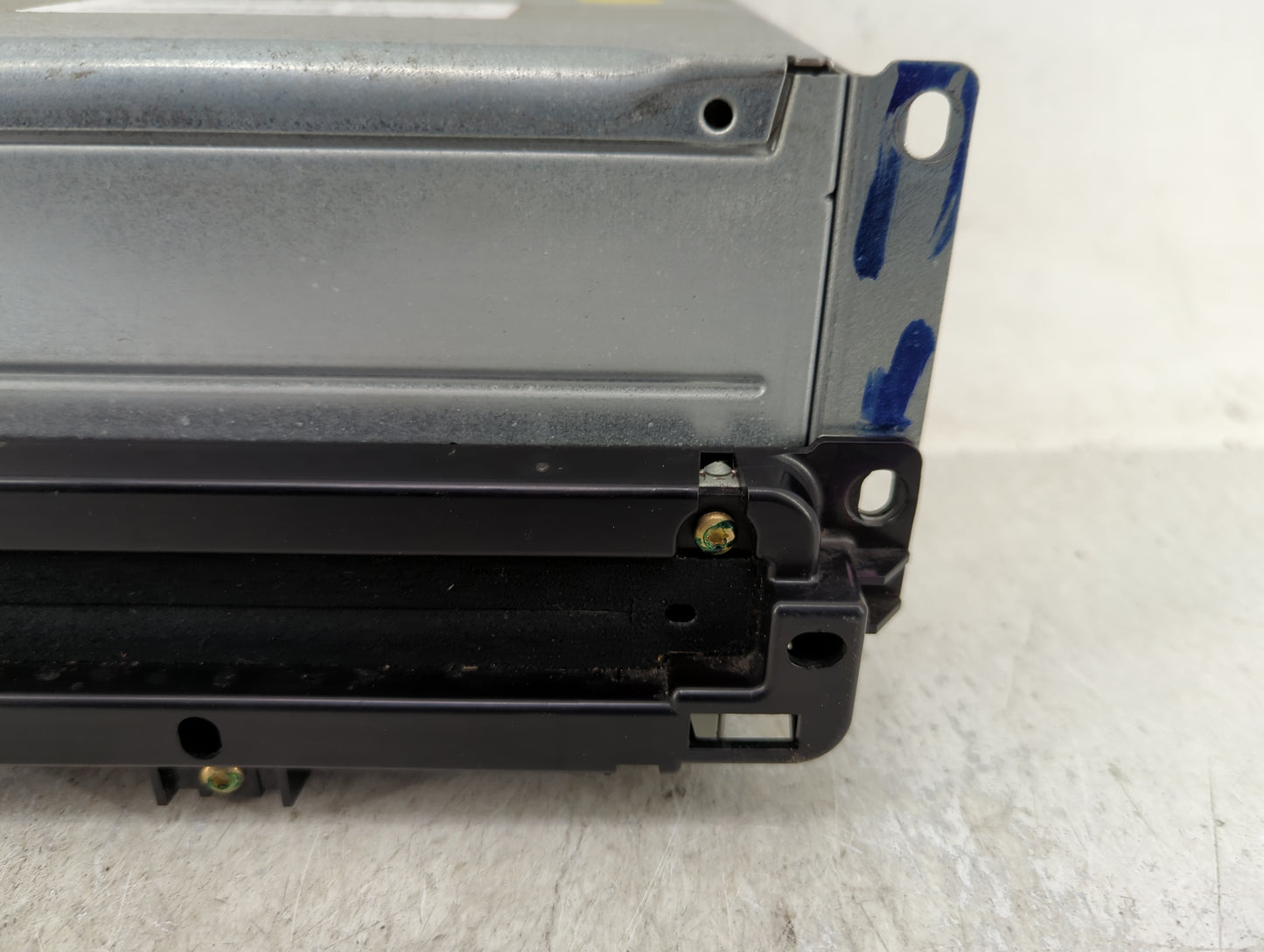 2011-2012 Dodge Journey Radio AM FM Cd Player Receiver Replacement P/N:P05064546AM Fits Fits 2011 2012 OEM Used Auto Parts -