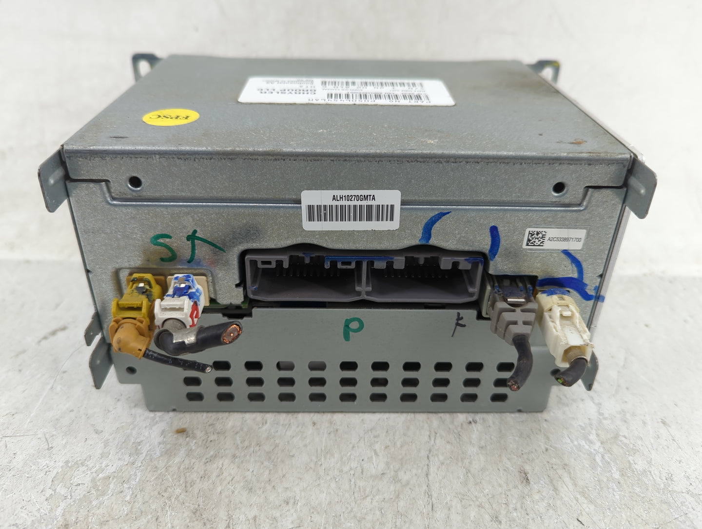 2011-2012 Dodge Journey Radio AM FM Cd Player Receiver Replacement P/N:P05064546AM Fits Fits 2011 2012 OEM Used Auto Parts -
