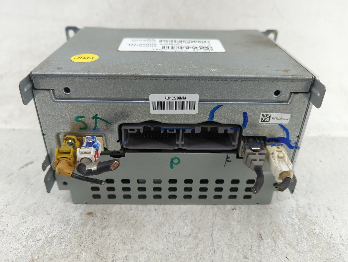 2011-2012 Dodge Journey Radio AM FM Cd Player Receiver Replacement P/N:P05064546AM Fits Fits 2011 2012 OEM Used Auto Parts -