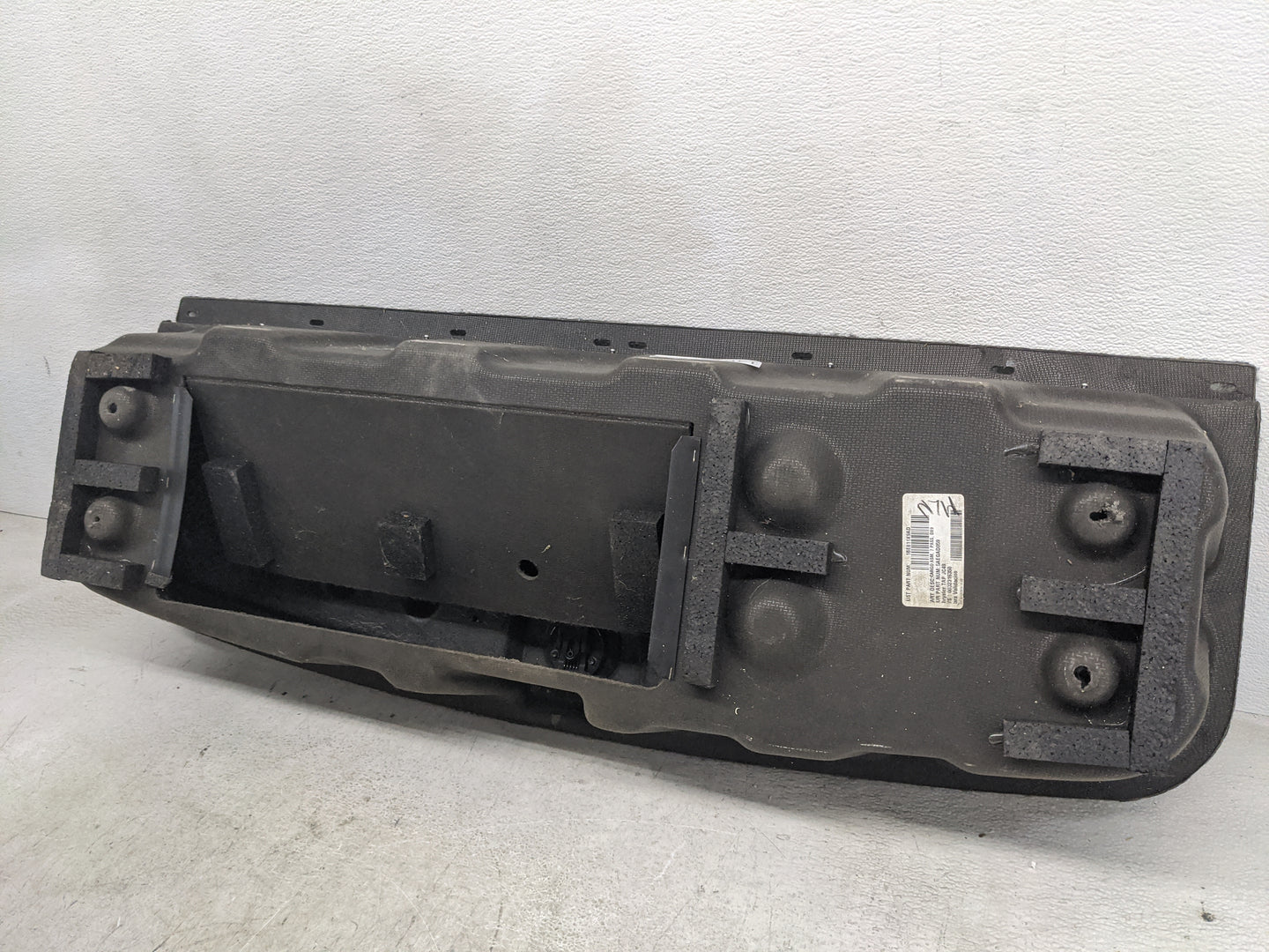 2011 Dodge Journey Rear Cargo Cover Storage Retractable Shade - Oemusedautoparts1.com