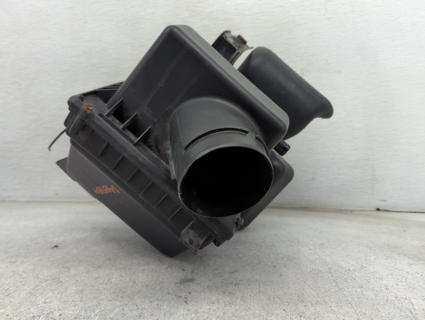 2011-2013 Dodge Journey Air Cleaner Intake-duct Hose Tube 1498246 - Oemusedautoparts1.com