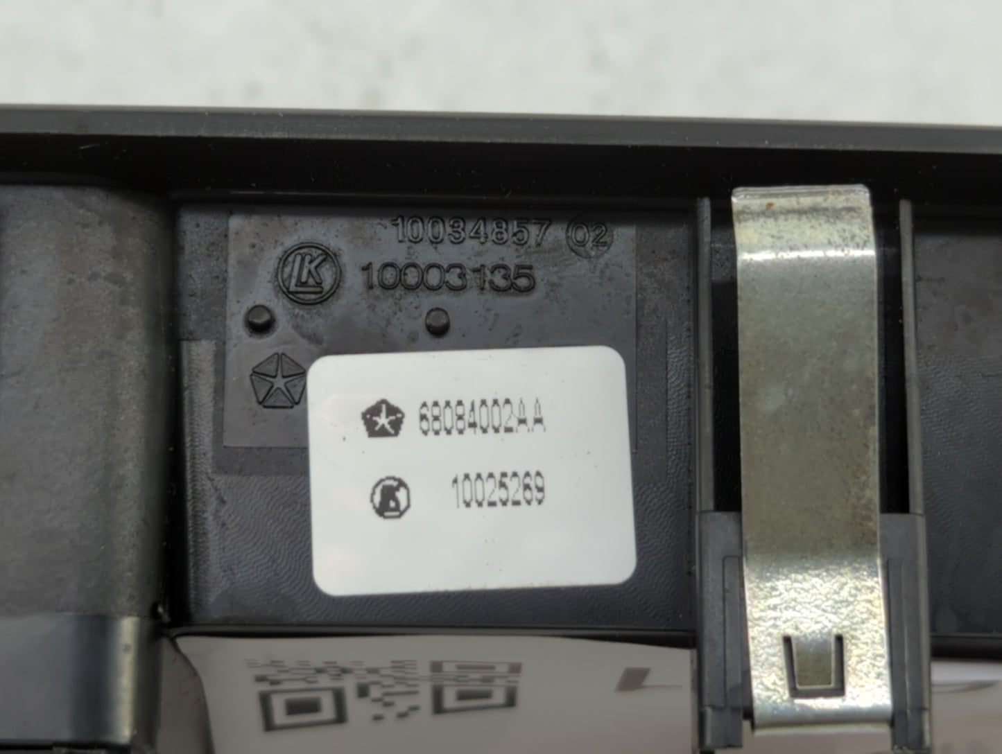 2011 Dodge Journey Master Power Window Switch Replacement Driver Side Left P/N:68084002AA Fits OEM Used Auto Parts - Oemused