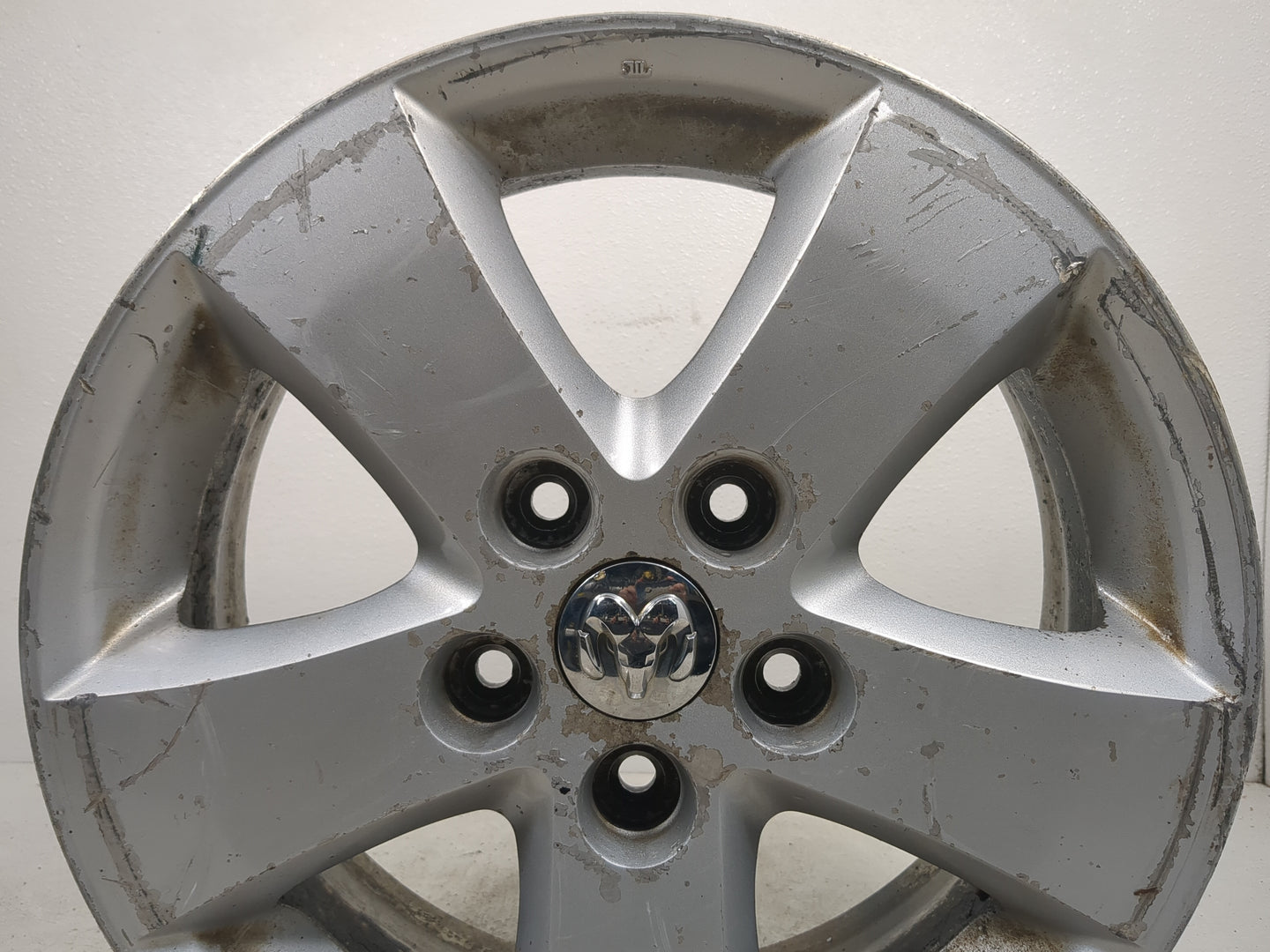 2011-2019 Dodge Journey Oem Wheel Rim Silver - Oemusedautoparts1.com