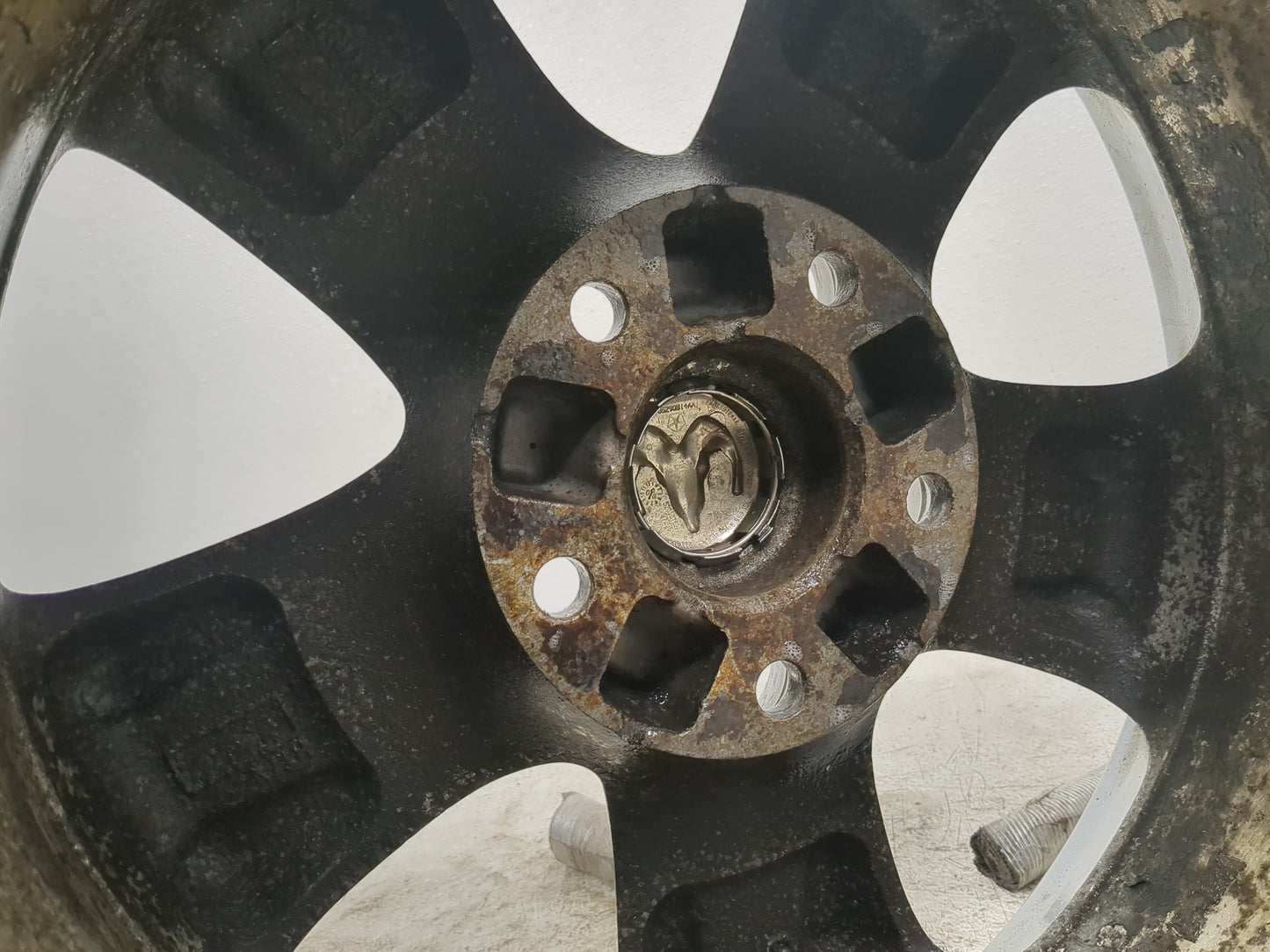 2011-2019 Dodge Journey Oem Wheel Rim Silver - Oemusedautoparts1.com