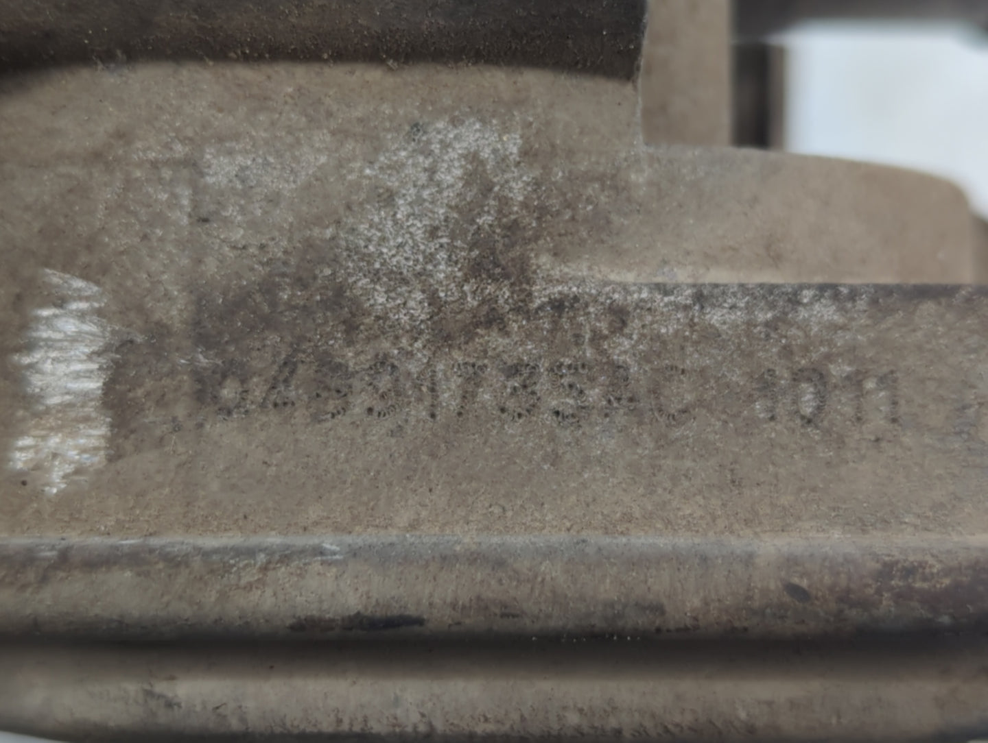 2009-2018 Dodge Journey Throttle Body Fits Fits 2007 2008 2009 2010 2011 2012 2013 2014 2015 2016 2017 2018 OEM Used Auto Pa