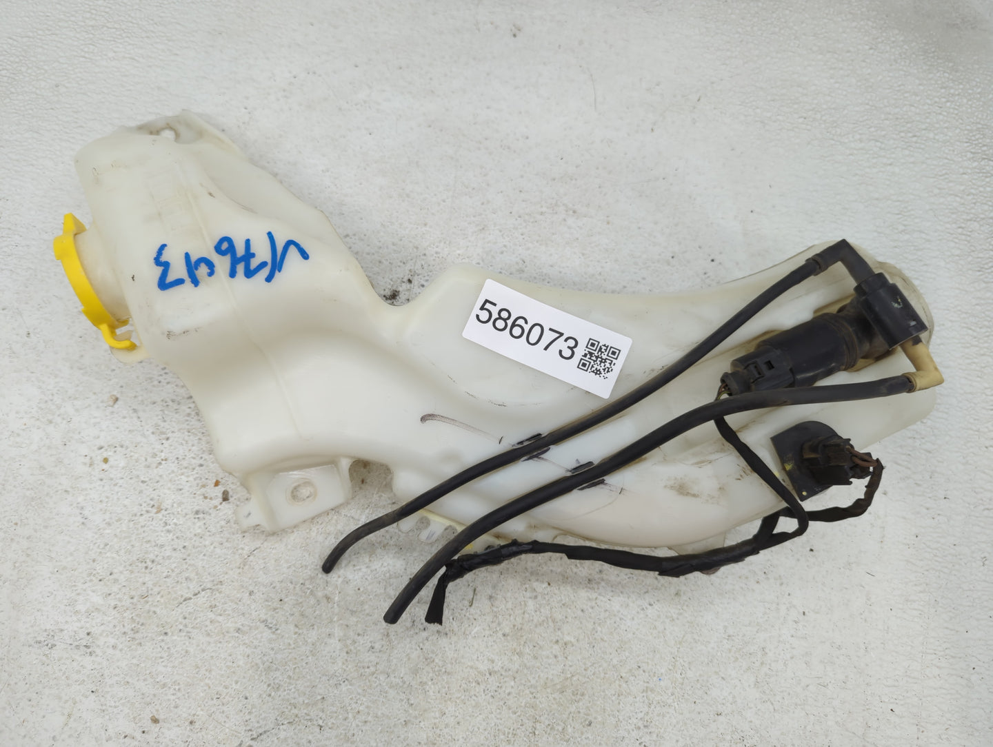 2011 Dodge Journey Windshield Washer Fluid Reservoir Bottle Oem - Oemusedautoparts1.com