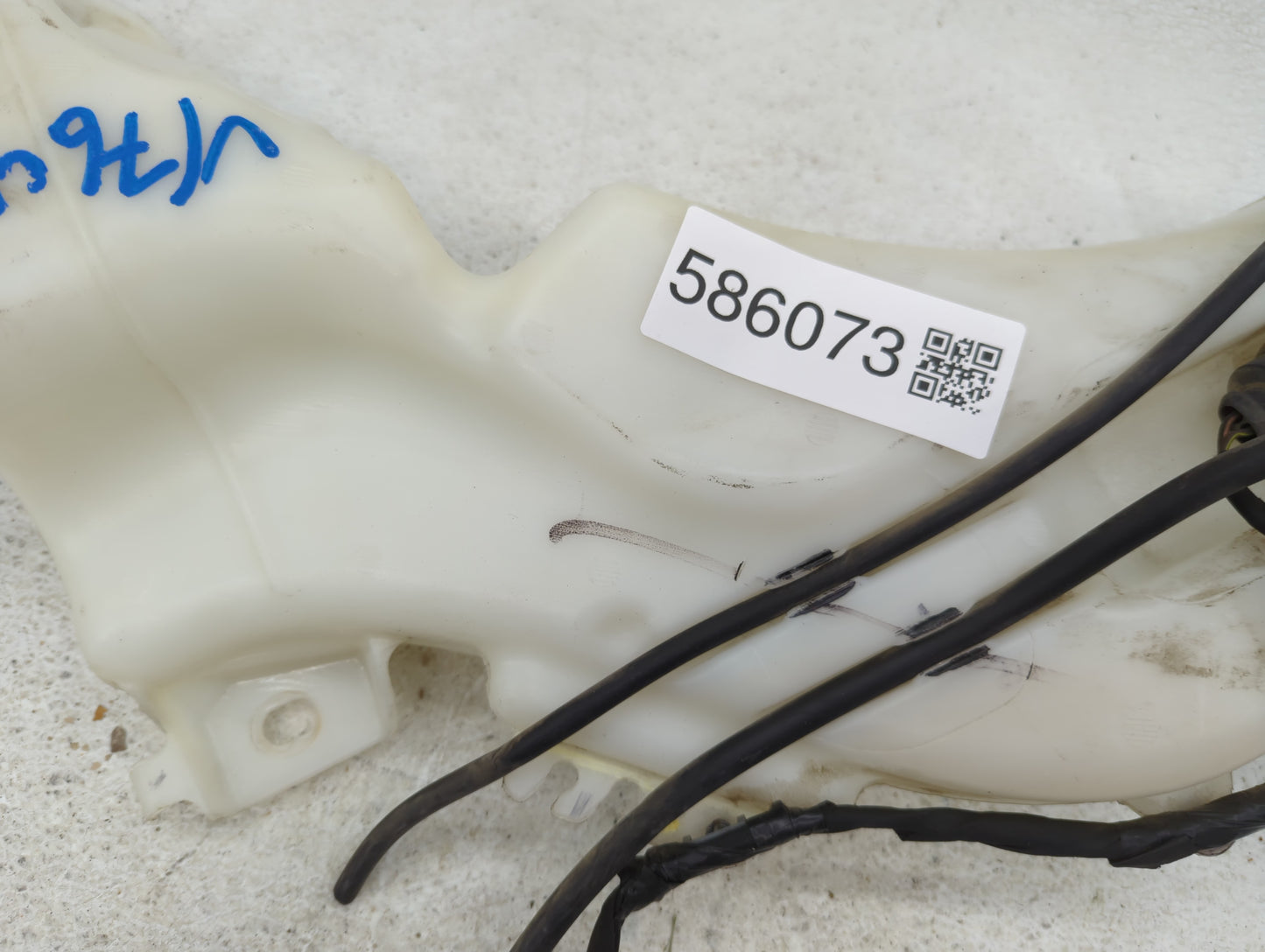 2011 Dodge Journey Windshield Washer Fluid Reservoir Bottle Oem - Oemusedautoparts1.com