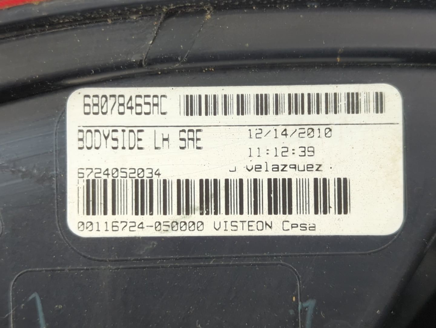 2011 Dodge Journey Tail Light Assembly Driver Left OEM P/N:67244052034 680784665AC Fits OEM Used Auto Parts - Oemusedautopar