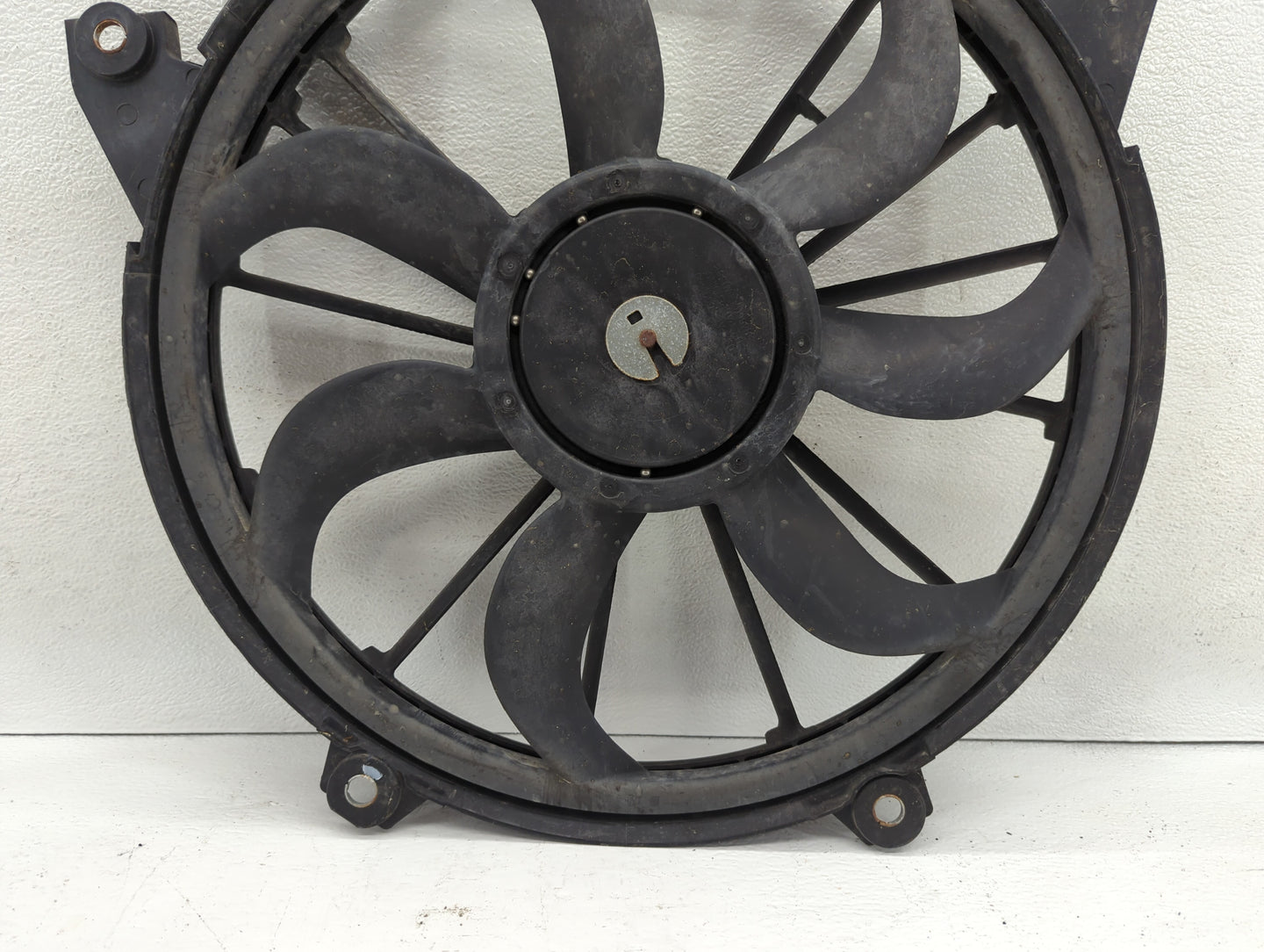 2009-2020 Dodge Journey Left Radiator Fan Motor Assembly - Oemusedautoparts1.com