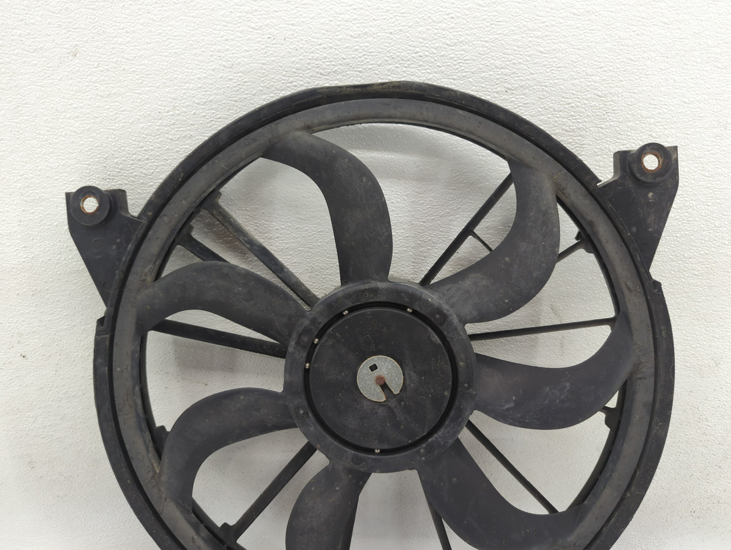 2009-2020 Dodge Journey Left Radiator Fan Motor Assembly - Oemusedautoparts1.com