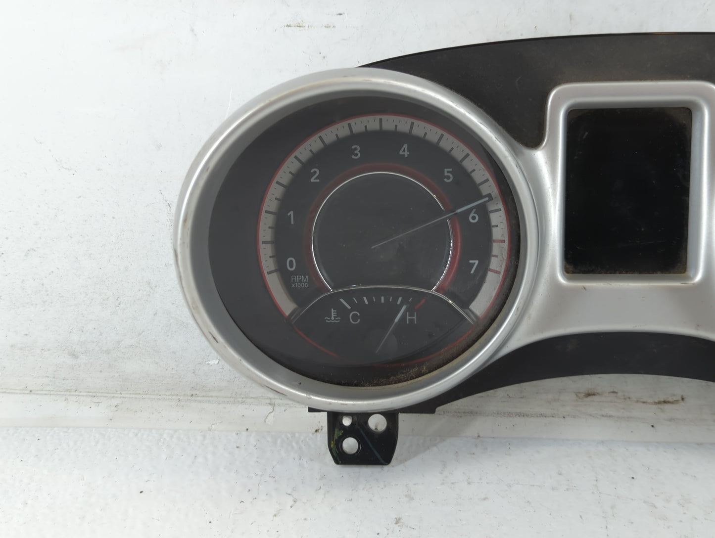 2011 Dodge Journey Instrument Cluster Speedometer Gauges P/N:00303314-000148 56046269AJ Fits OEM Used Auto Parts - Oemusedau