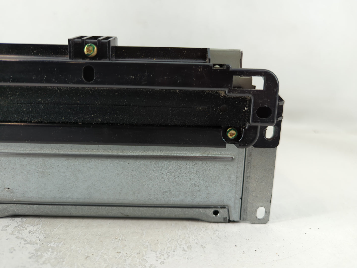 2011-2012 Dodge Journey Radio AM FM Cd Player Receiver Replacement P/N:P05064546AL Fits Fits 2011 2012 OEM Used Auto Parts -