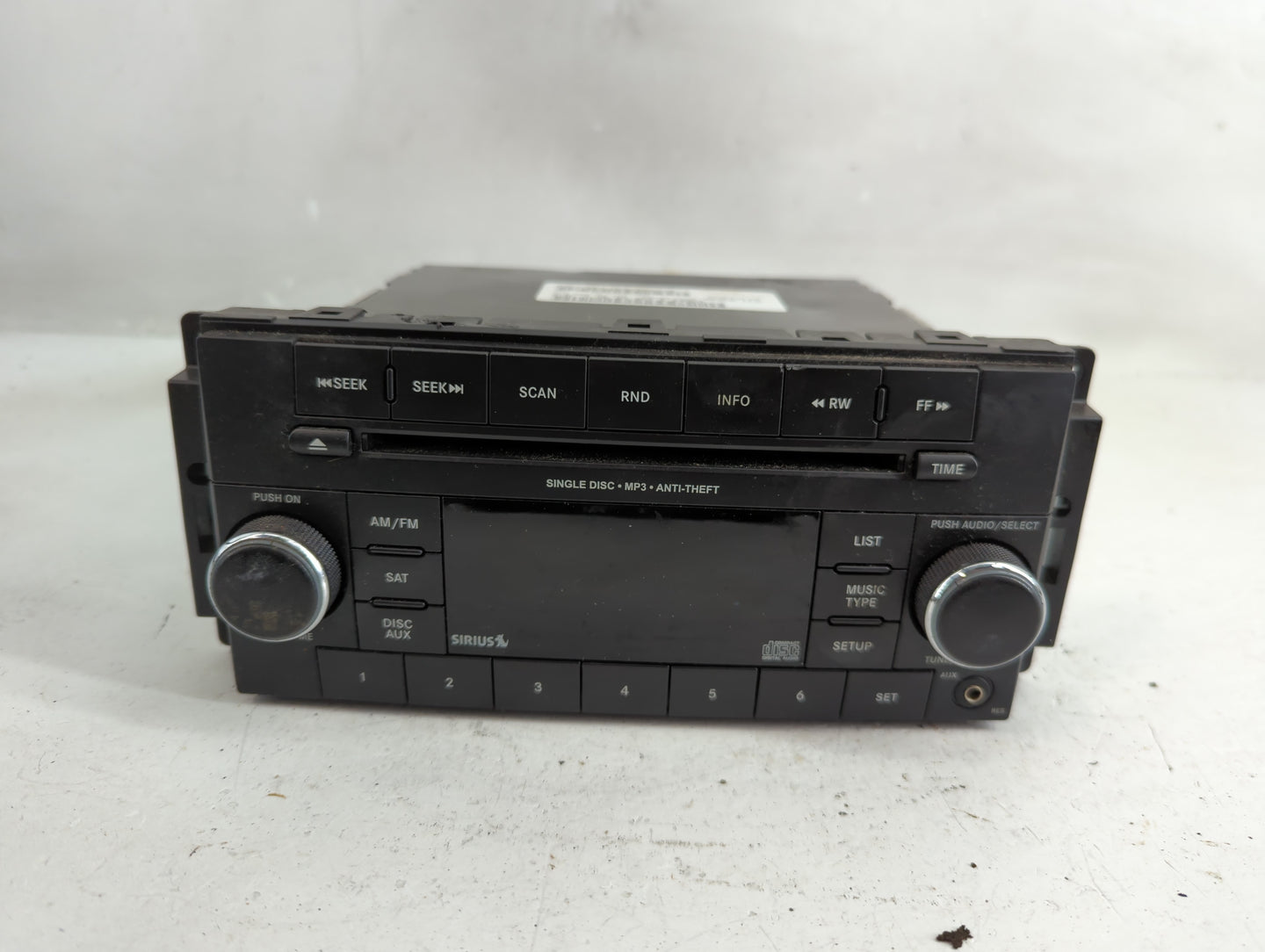 2011 Dodge Nitro Radio AM FM Cd Player Receiver Replacement P/N:P05091164AB Fits Fits 2010 OEM Used Auto Parts - Oemusedauto