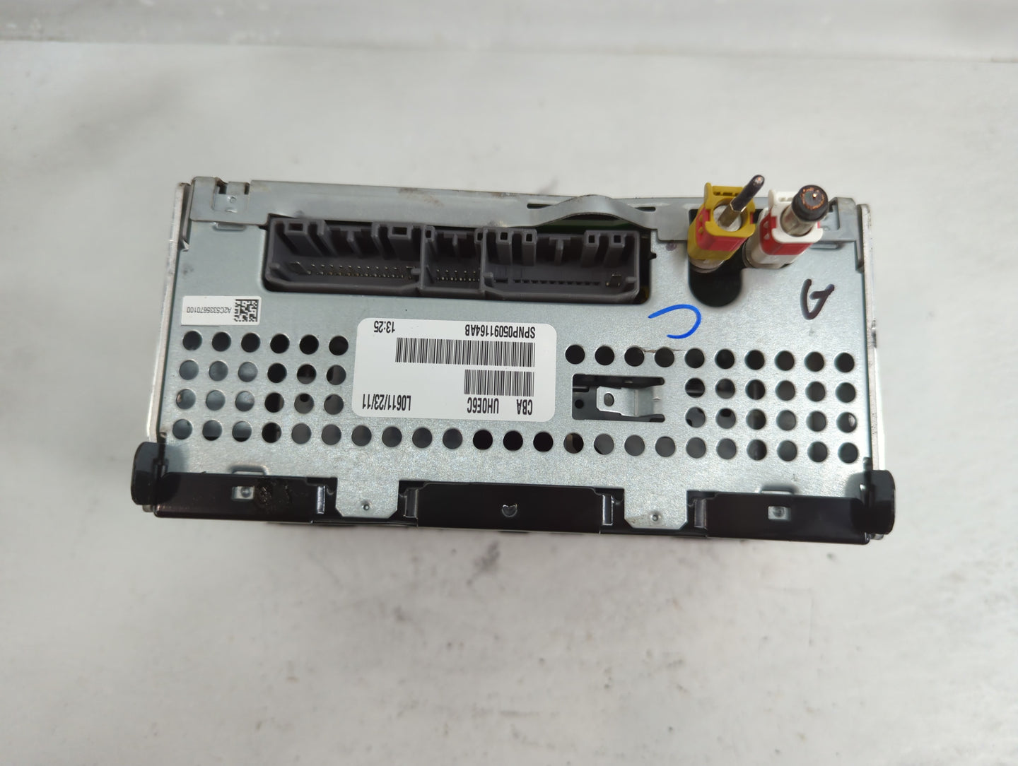 2011 Dodge Nitro Radio AM FM Cd Player Receiver Replacement P/N:P05091164AB Fits Fits 2010 OEM Used Auto Parts - Oemusedauto