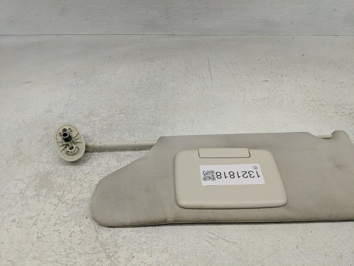 2007-2011 Dodge Nitro Sun Visor Shade Replacement Driver Left Mirror Fits Fits 2007 2008 2009 2010 2011 OEM Used Auto Parts 