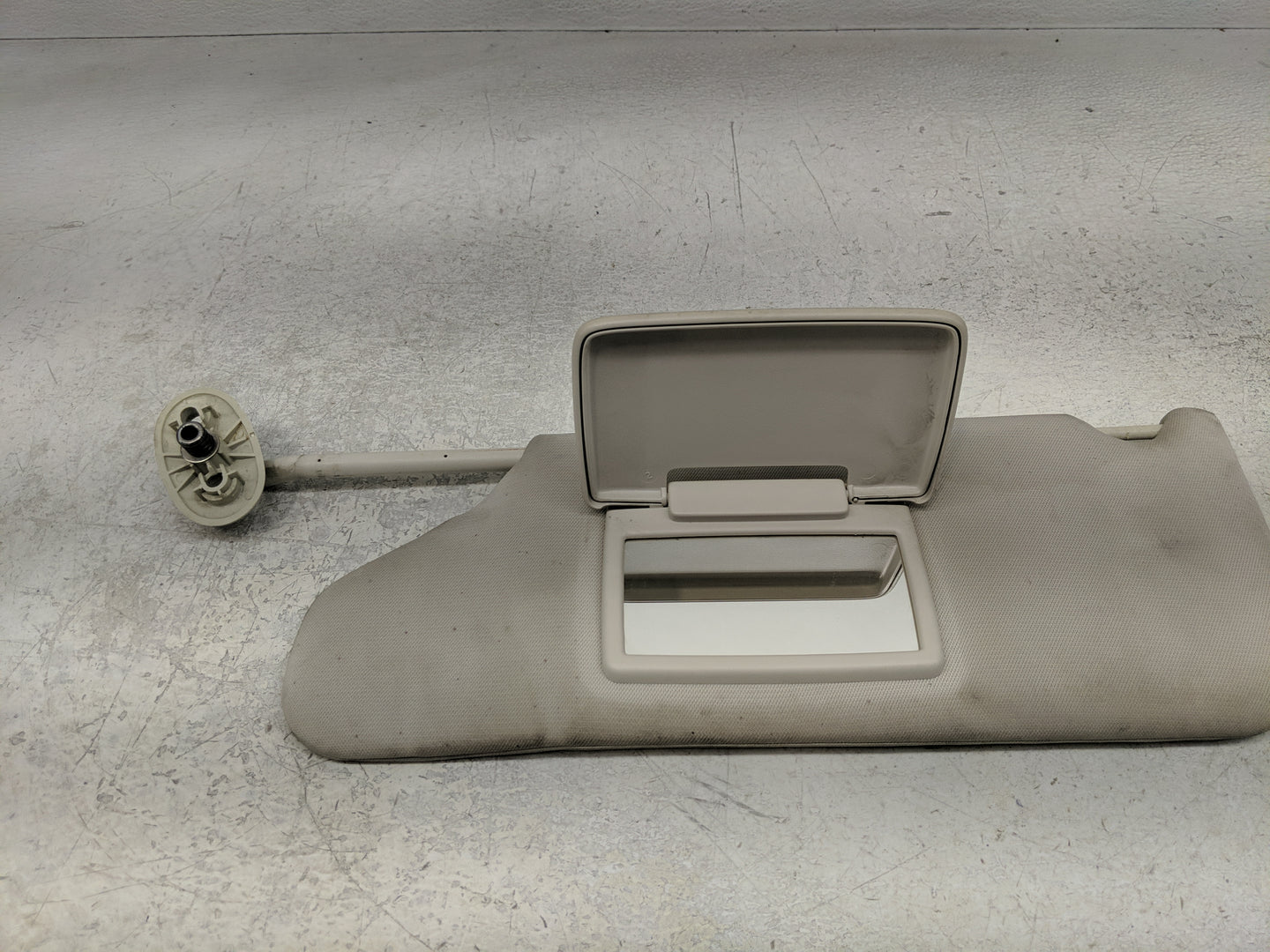 2007-2011 Dodge Nitro Sun Visor Shade Replacement Driver Left Mirror Fits Fits 2007 2008 2009 2010 2011 OEM Used Auto Parts 