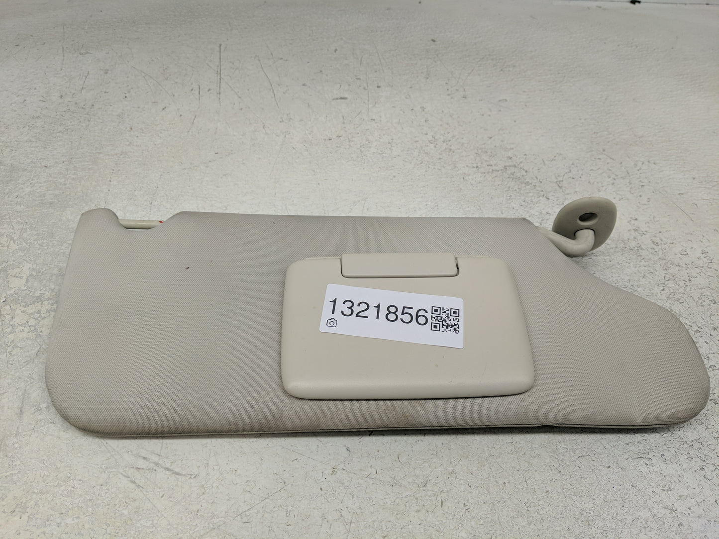 2007-2011 Dodge Nitro Sun Visor Shade Replacement Passenger Right Mirror Fits Fits 2007 2008 2009 2010 2011 OEM Used Auto Pa