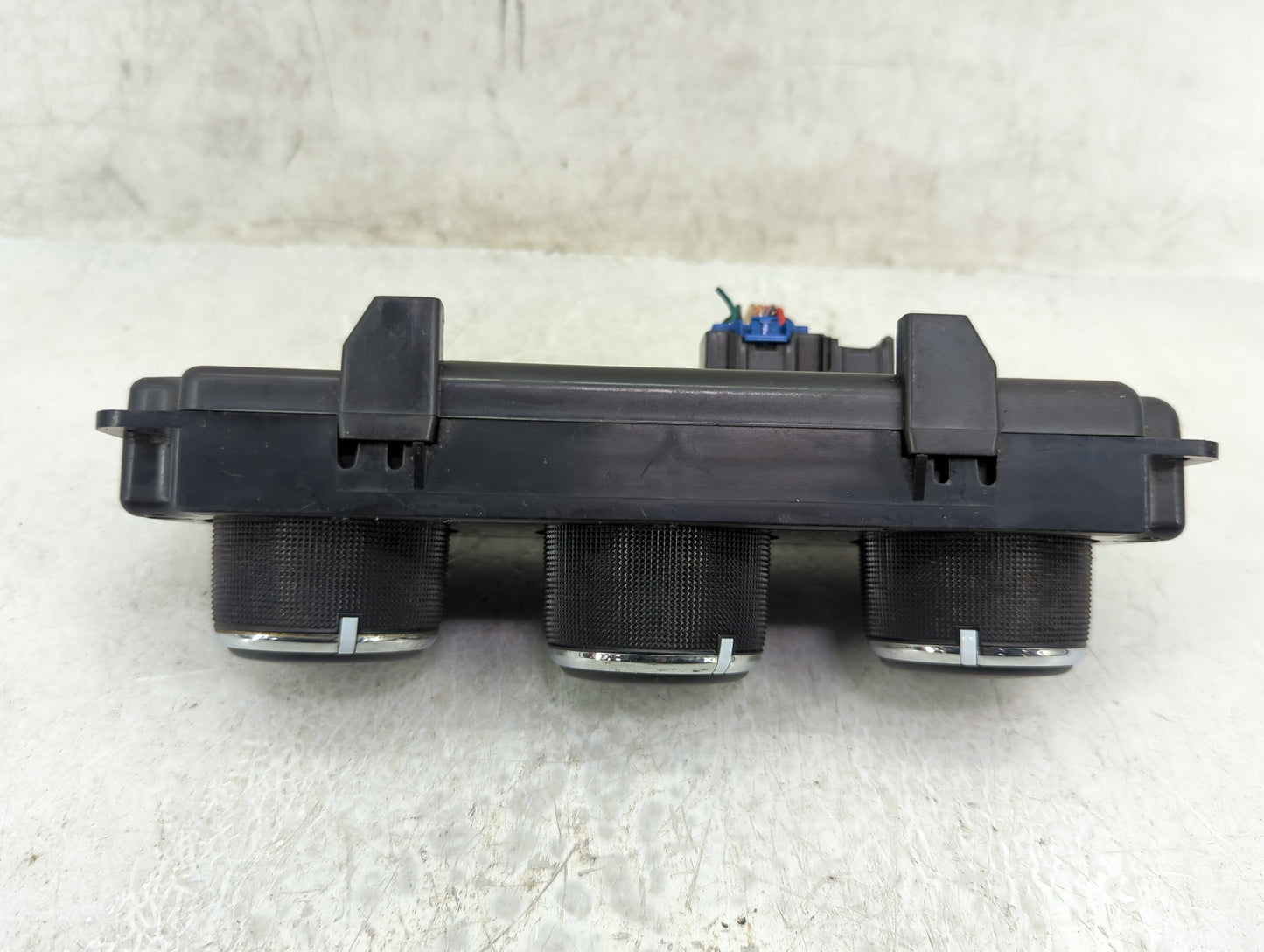 2010-2011 Dodge Nitro Climate Control Module Temperature AC/Heater Replacement P/N:P55111943AD P55111943AE Fits OEM Used Aut