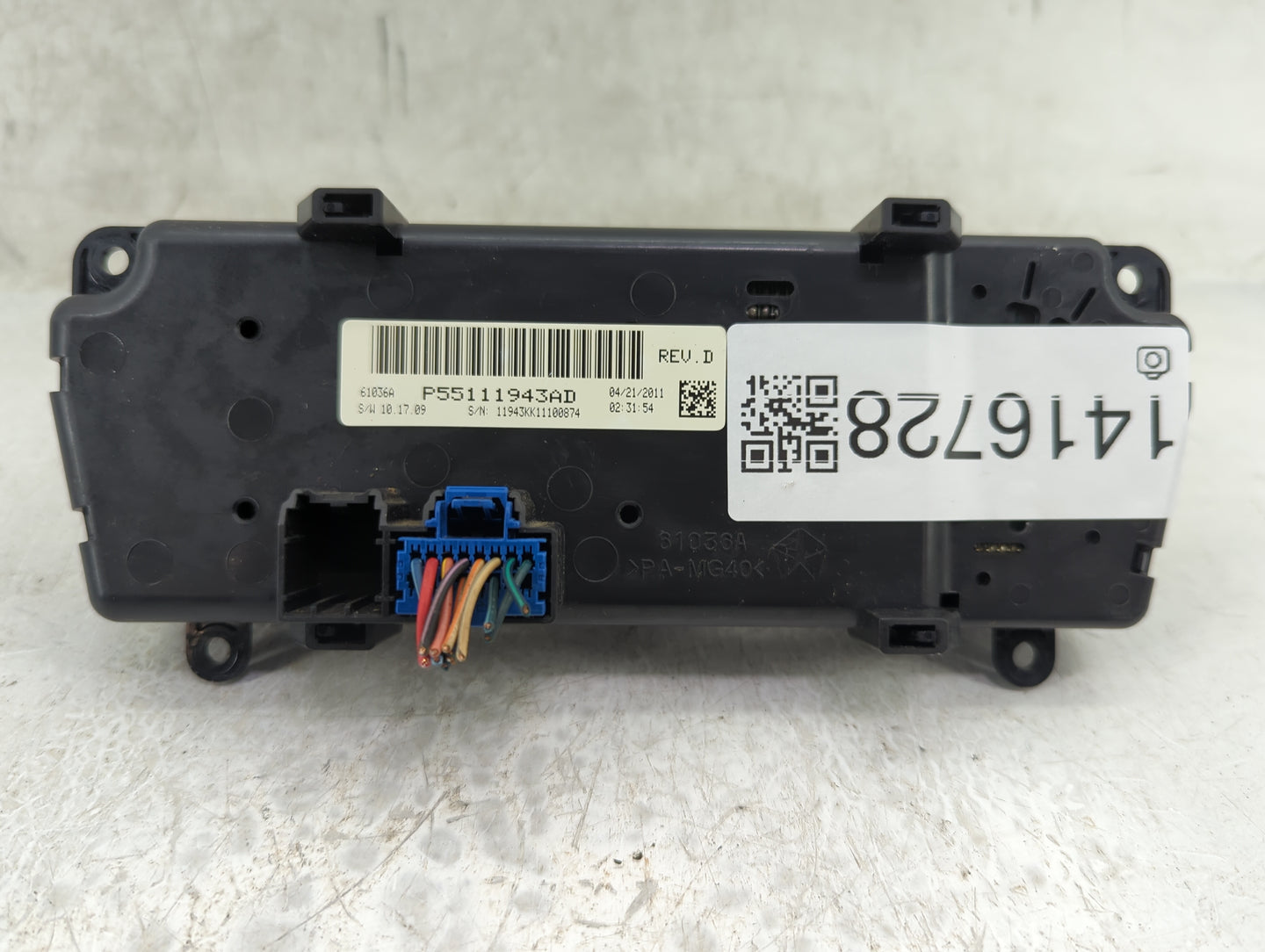 2010-2011 Dodge Nitro Climate Control Module Temperature AC/Heater Replacement P/N:P55111943AD P55111943AE Fits OEM Used Aut