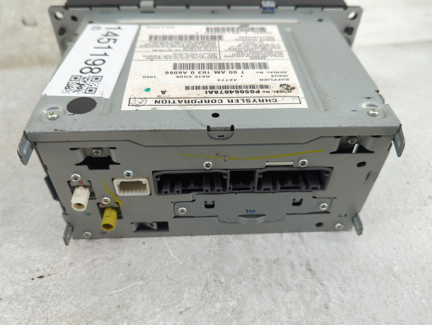 2011 Dodge Nitro Radio AM FM Cd Player Receiver Replacement P/N:P05064678AI Fits Fits 2008 2009 2010 2014 OEM Used Auto Part