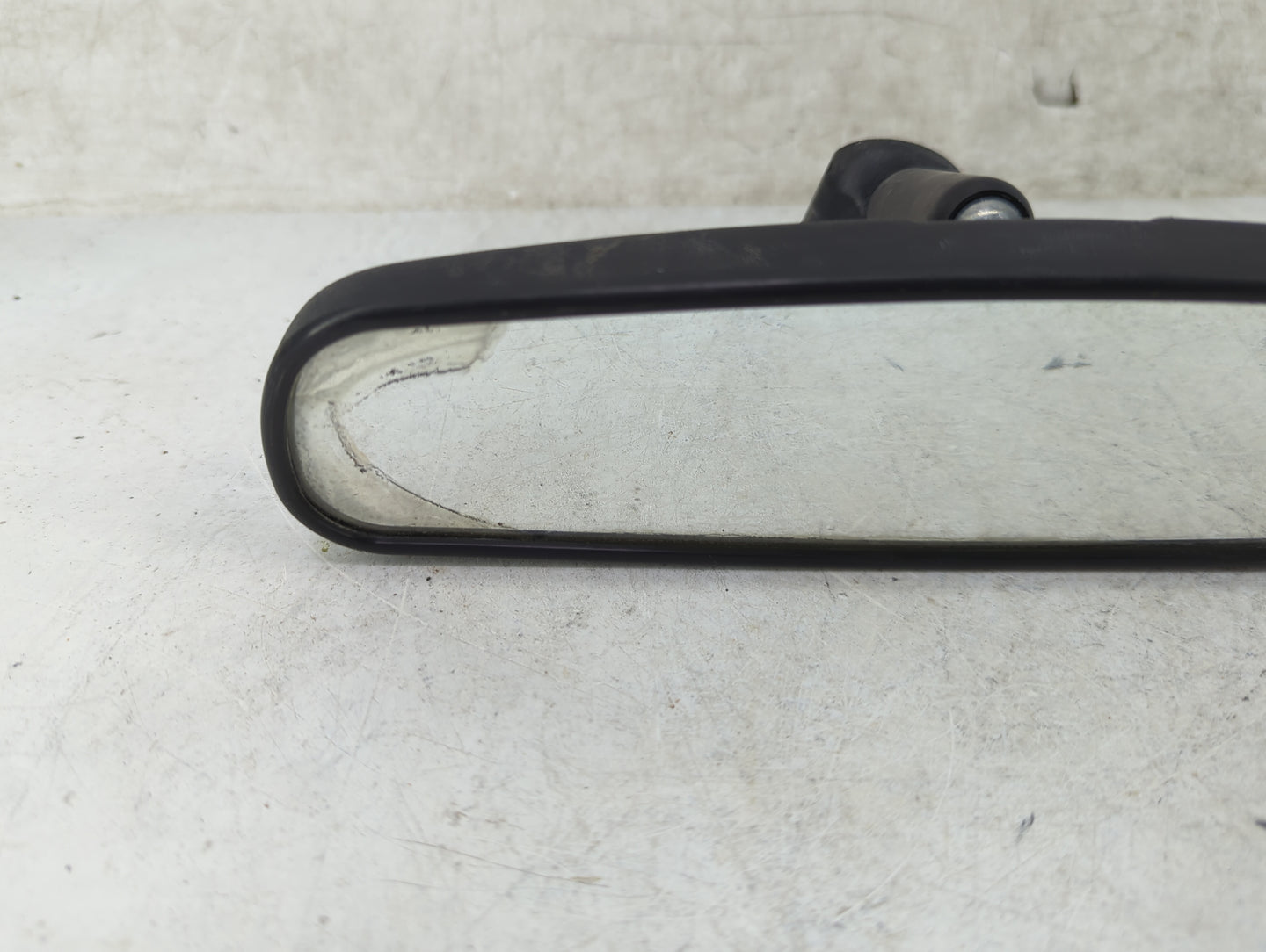 2011 Dodge Nitro Interior Rear View Mirror Replacement OEM P/N:E8011581 MODEL 210 Fits OEM Used Auto Parts - Oemusedautopart