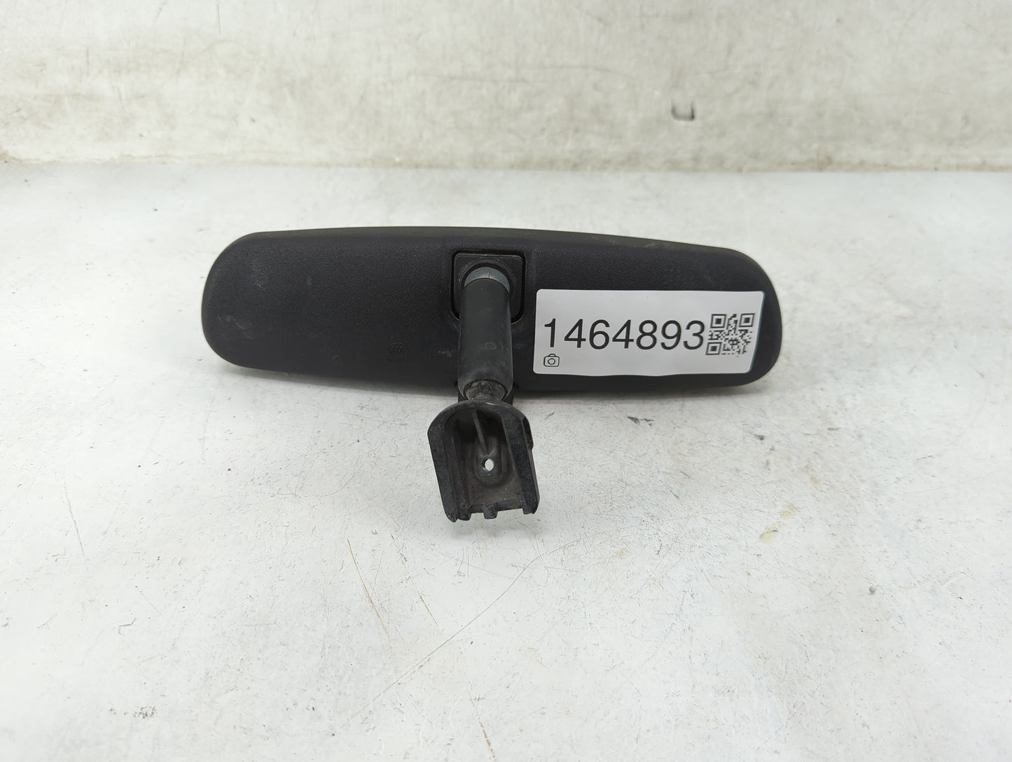 2011 Dodge Nitro Interior Rear View Mirror Replacement OEM P/N:E8011581 MODEL 210 Fits OEM Used Auto Parts - Oemusedautopart