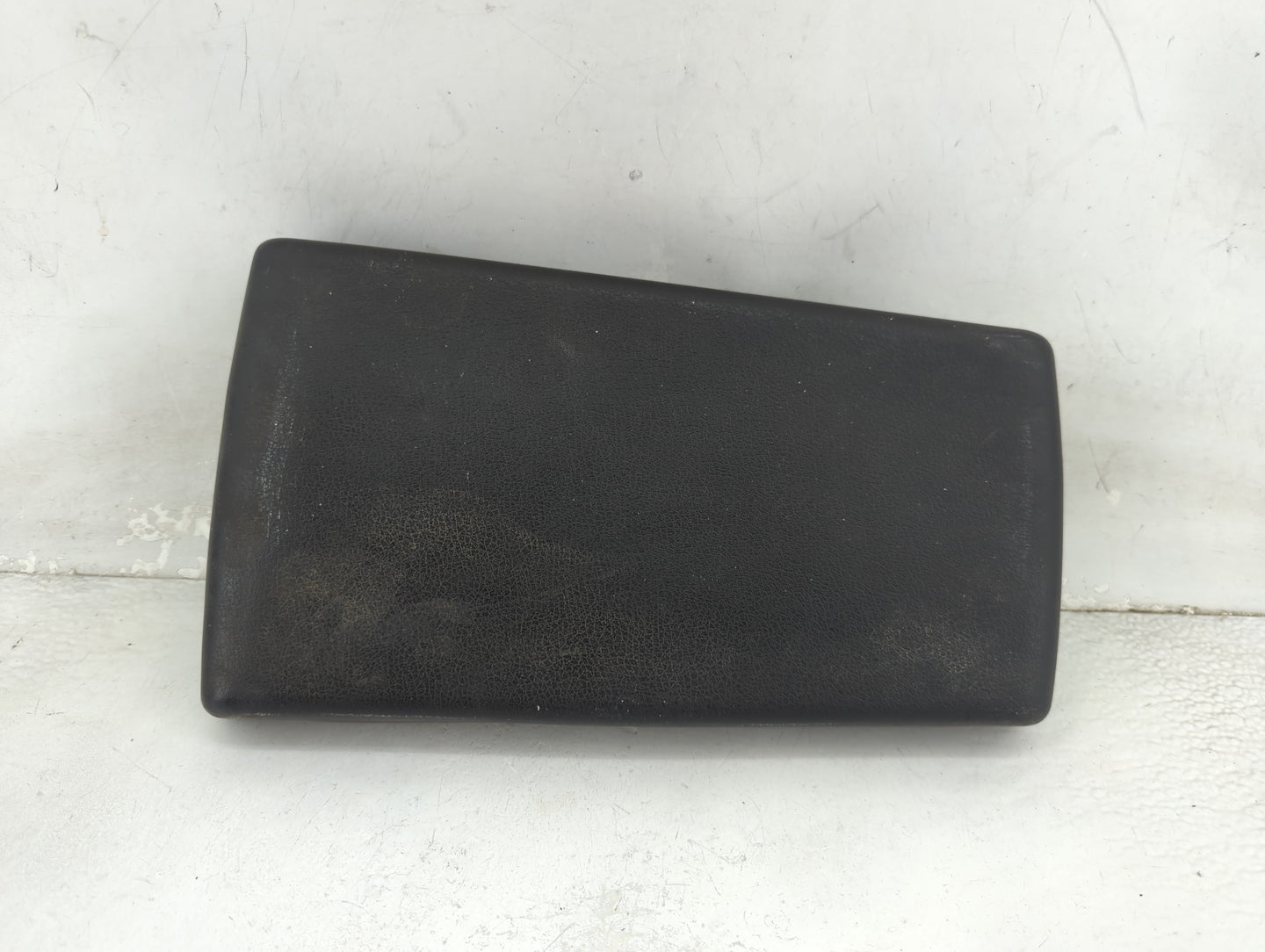 2011 Dodge Nitro Center Console Armrest Cover Lid Fits OEM Used Auto Parts - Oemusedautoparts1.com
