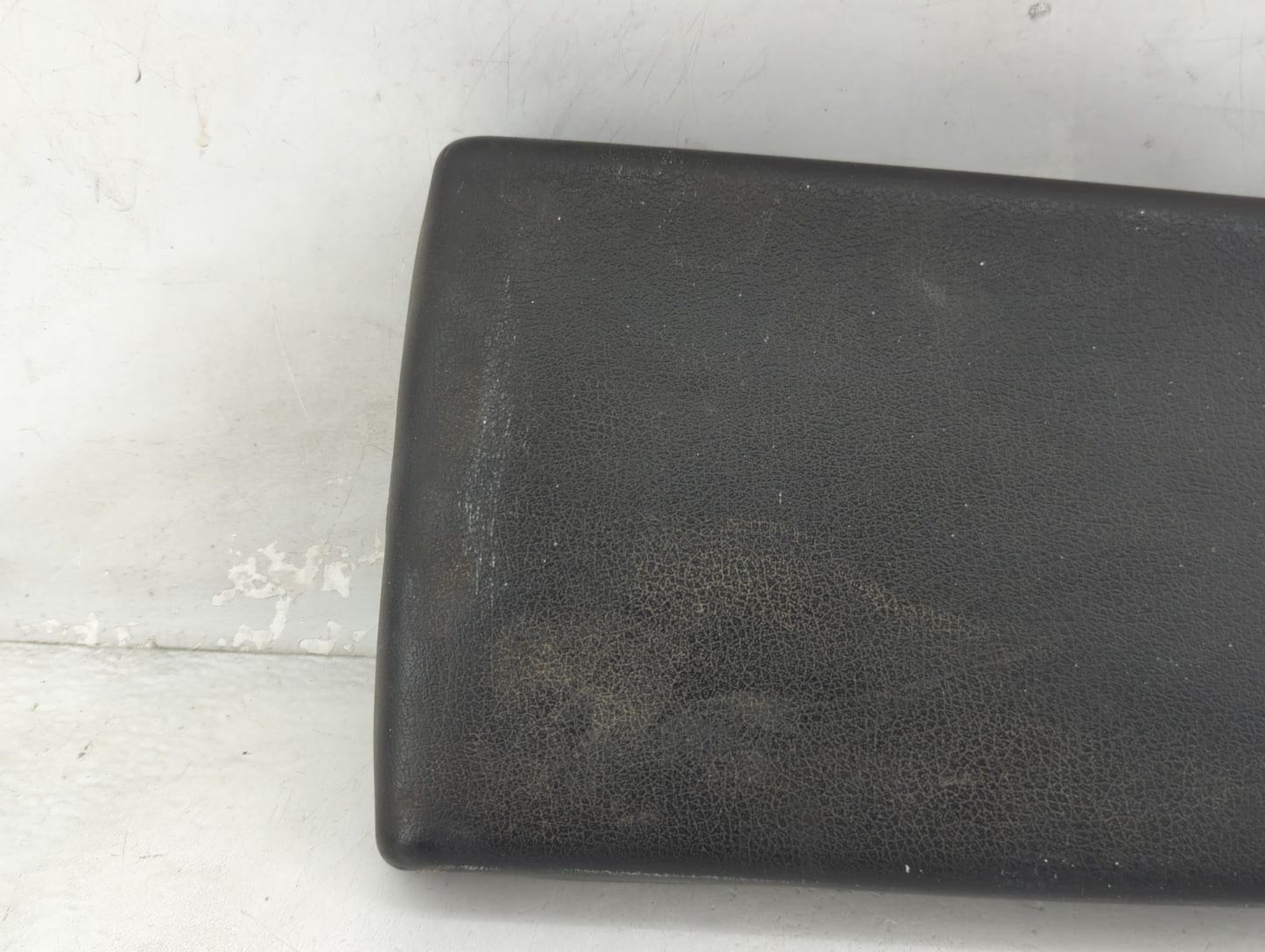 2011 Dodge Nitro Center Console Armrest Cover Lid Fits OEM Used Auto Parts - Oemusedautoparts1.com